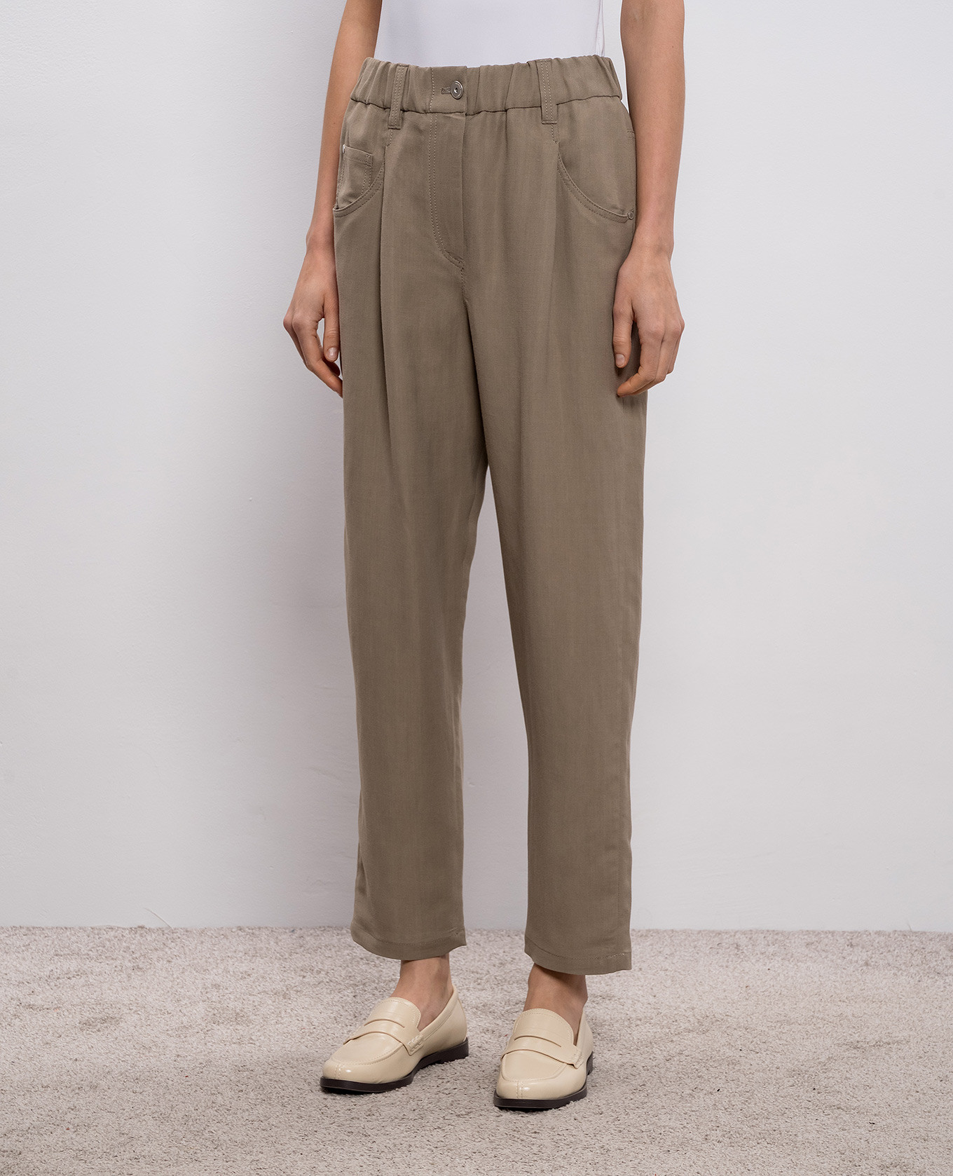 Brown linen pants Brunello Cucinelli
Brown linen pants Brunello Cucinelli