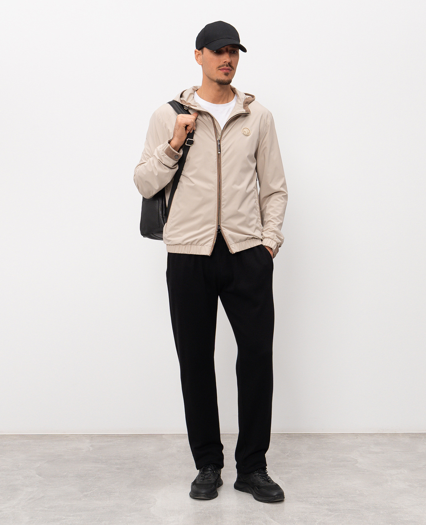Beige windbreaker Stefano Ricci
Beige windbreaker Stefano Ricci