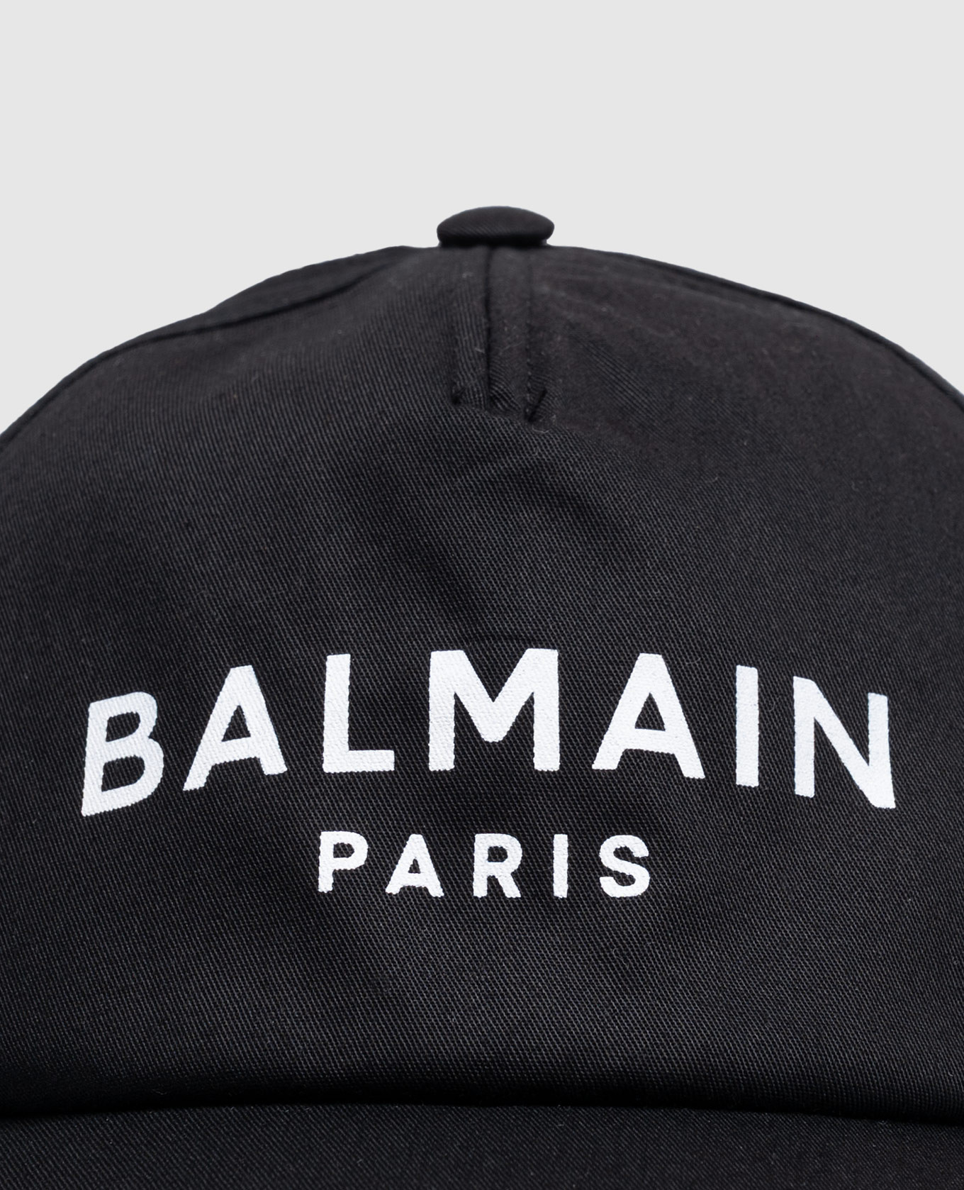 Children's black cap with contrasting logo Balmain
Children's black cap with contrasting logo Balmain