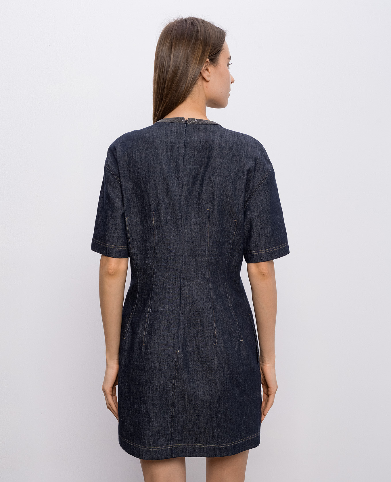 Blue denim mini dress with monil chain Brunello Cucinelli
Blue denim mini dress with monil chain Brunello Cucinelli