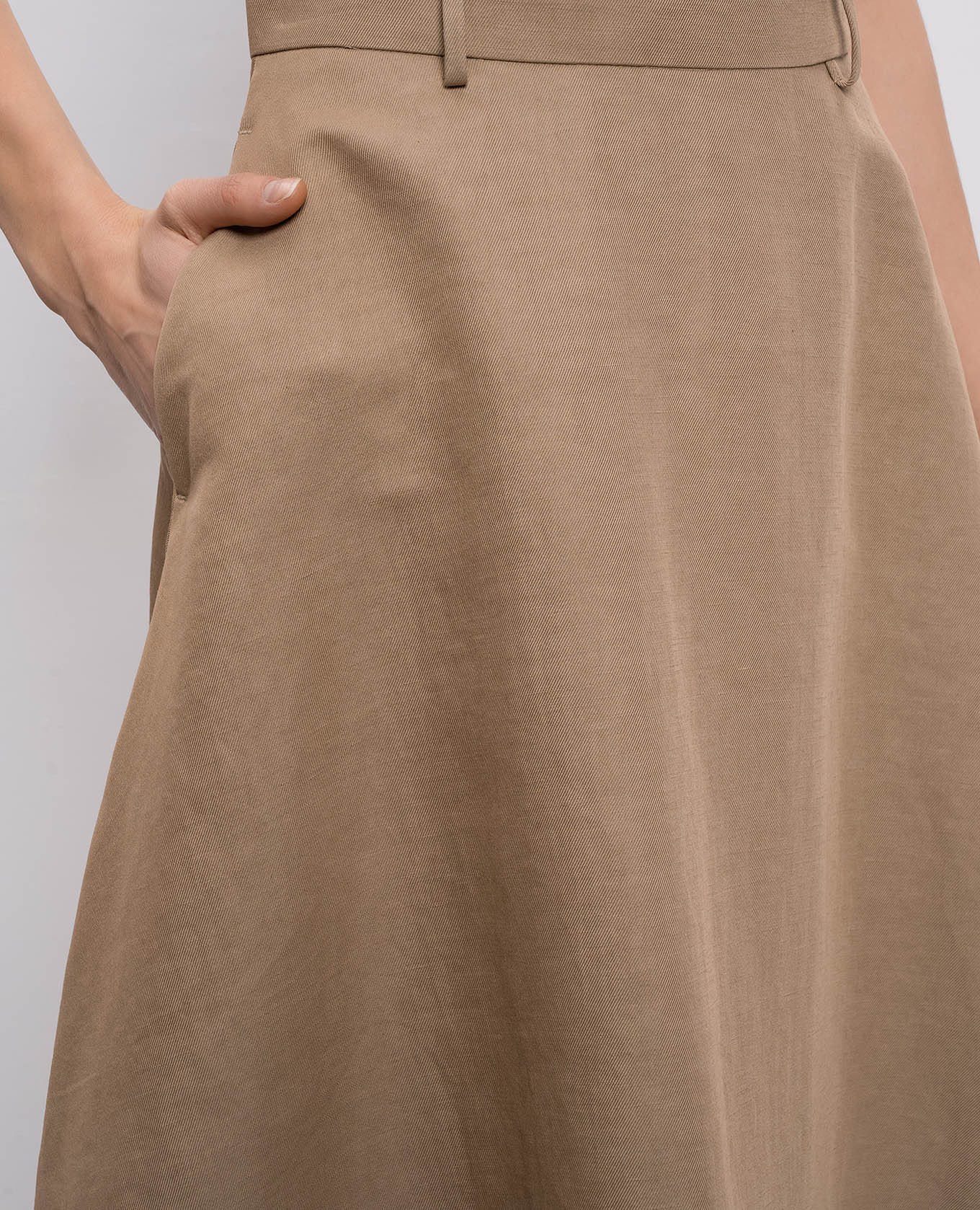 Beige midi skirt with linen and silk Agnona
Beige midi skirt with linen and silk Agnona