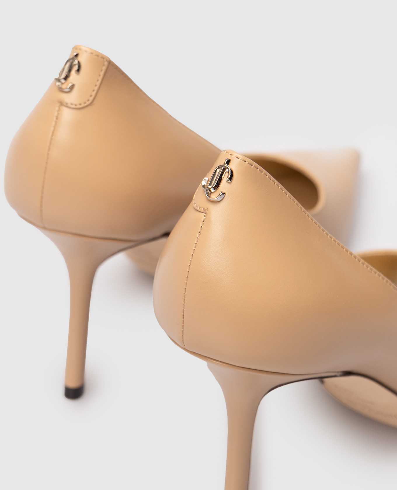 Beige leather Love shoes with monogram Jimmy Choo
Beige leather Love shoes with monogram Jimmy Choo