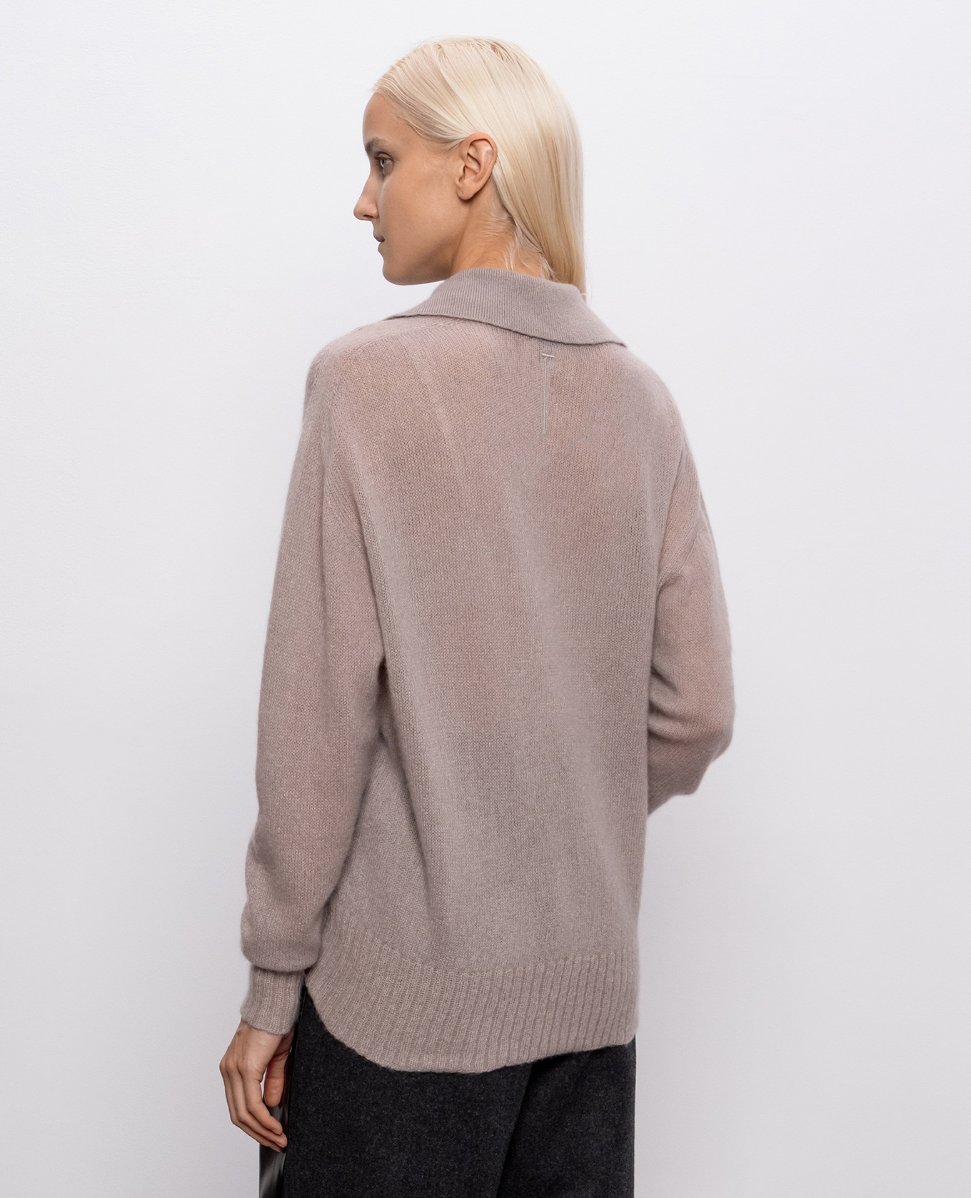 Beige cashmere and silk sweater Tom Ford
Beige cashmere and silk sweater Tom Ford