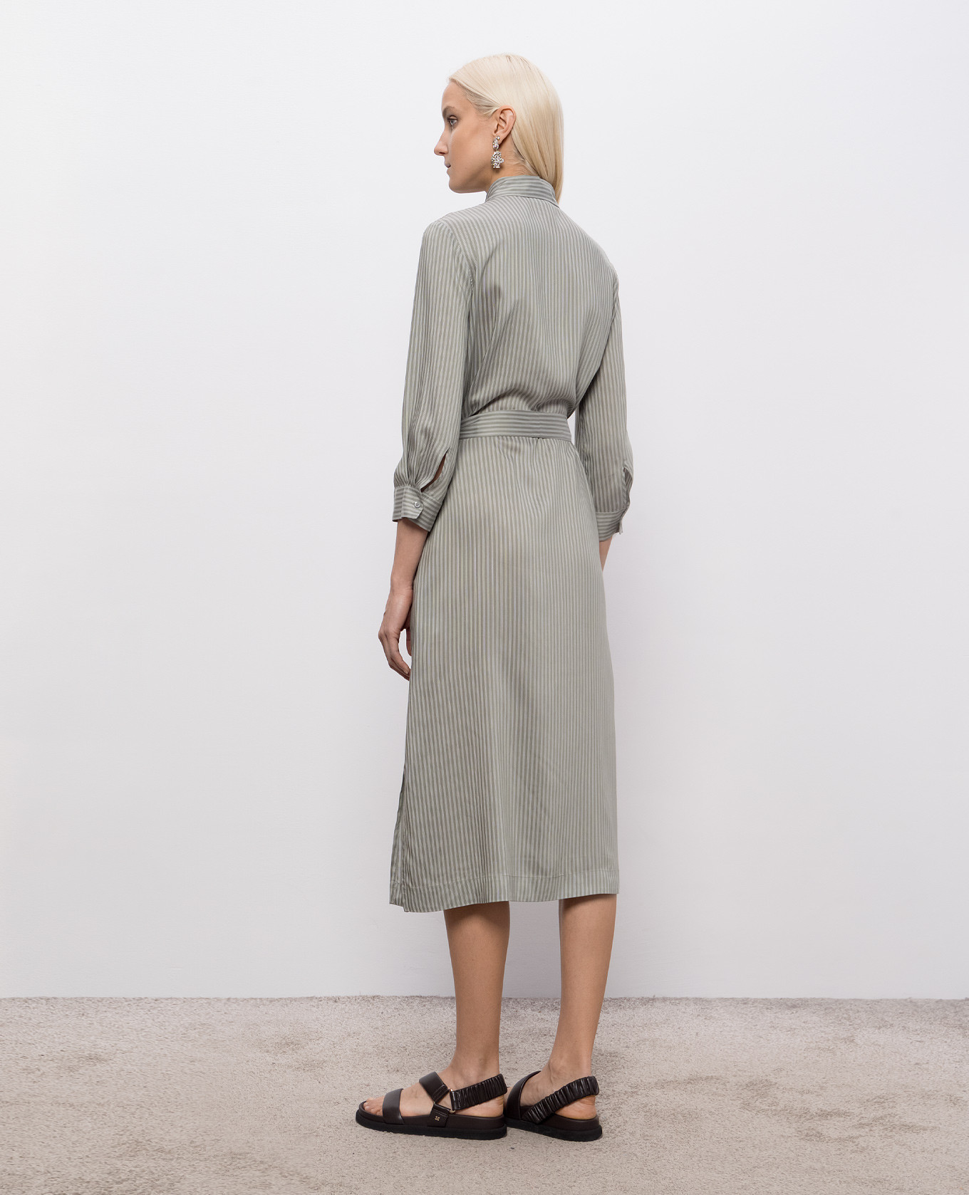 Khaki striped silk shirt dress Peserico
Khaki striped silk shirt dress Peserico