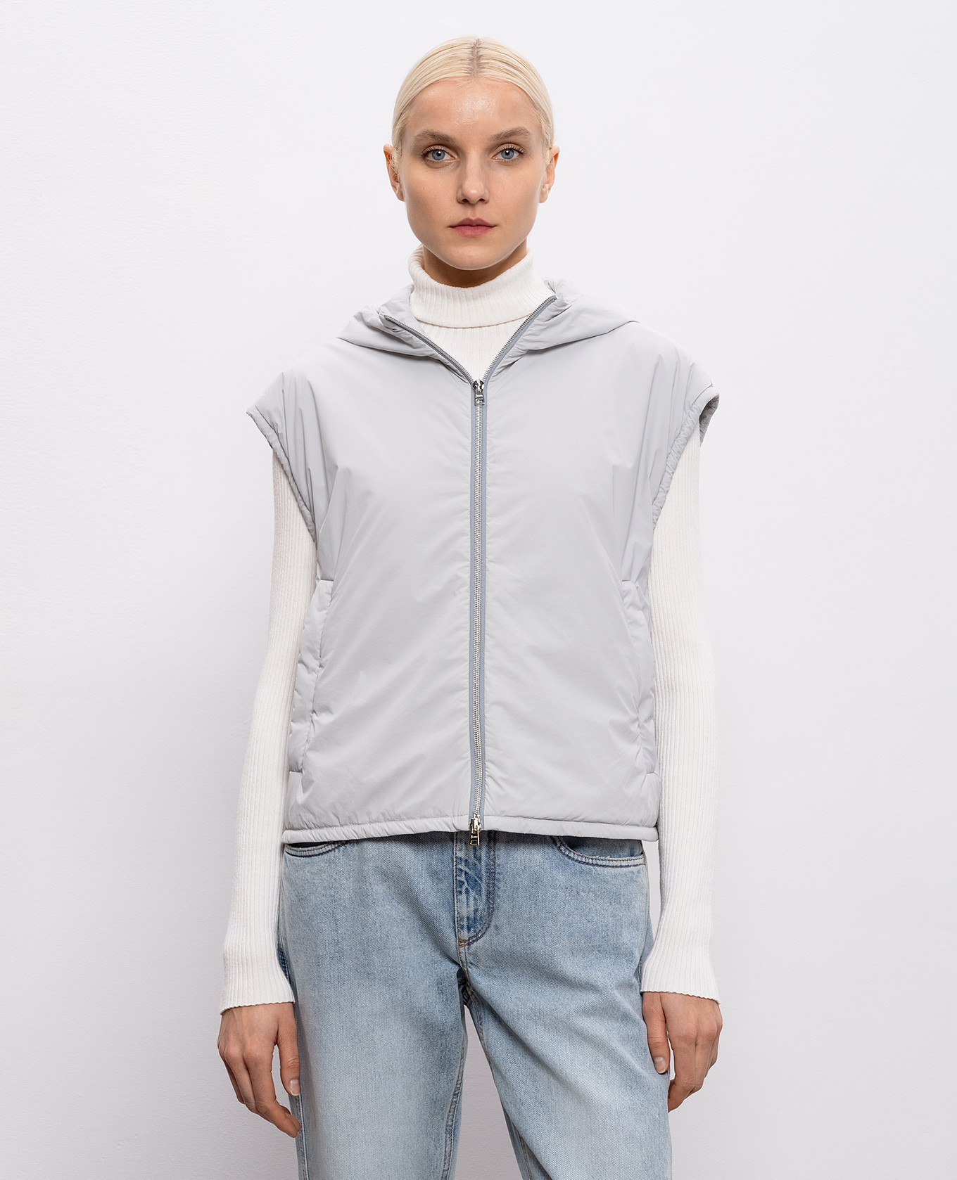 Gray hooded vest Herno, Grey
Gray hooded vest Herno, Grey