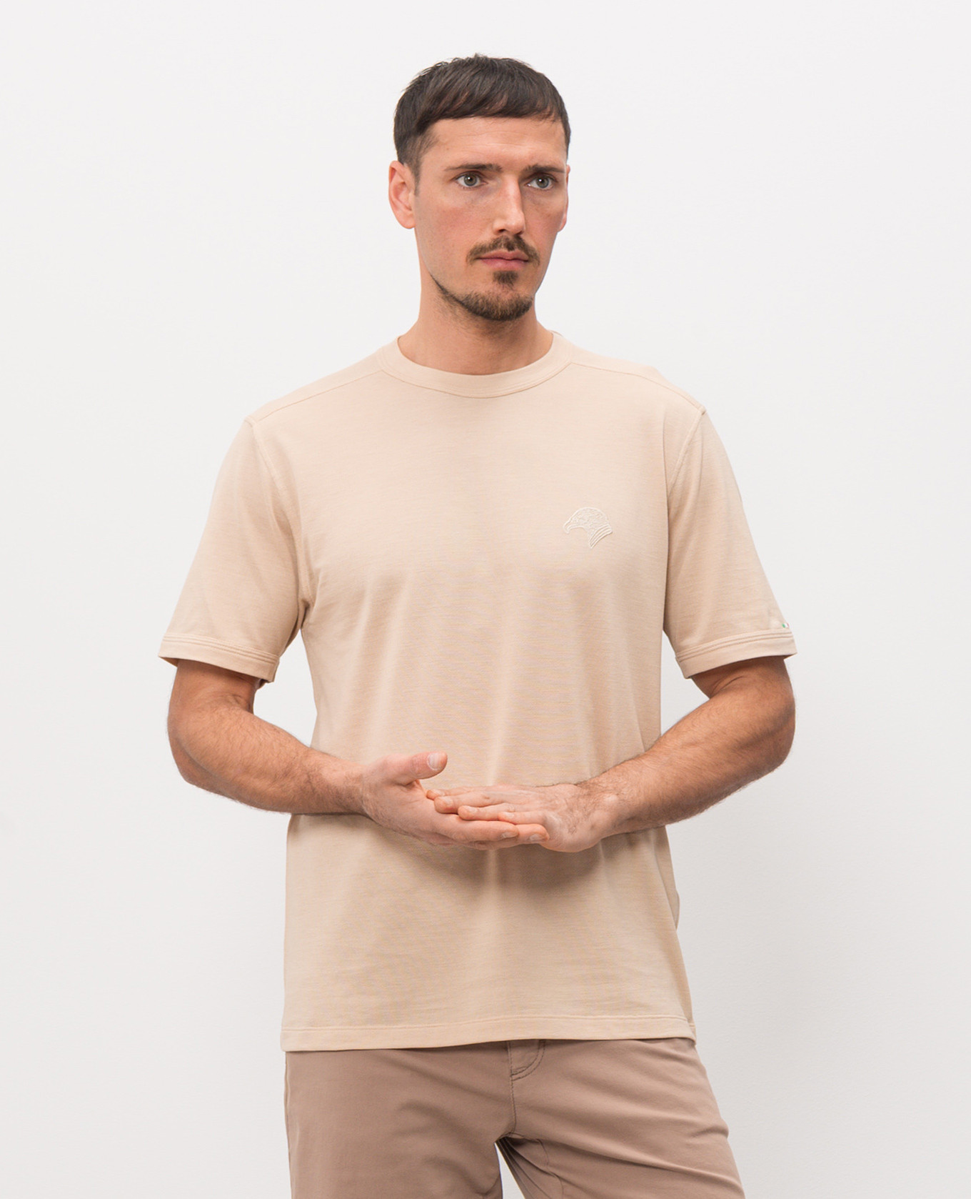 Beige T-shirt with embroidered emblem Stefano Ricci
Beige T-shirt with embroidered emblem Stefano Ricci