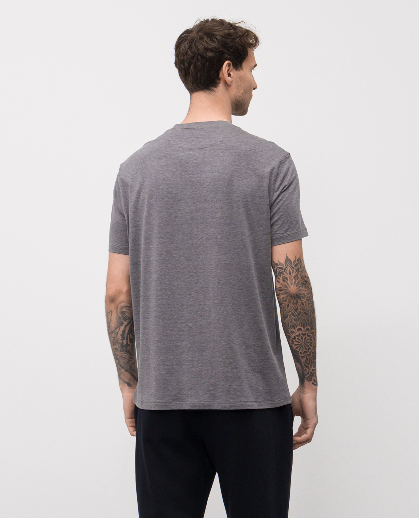 Grey melange silk T-shirt ISAIA
Grey melange silk T-shirt ISAIA