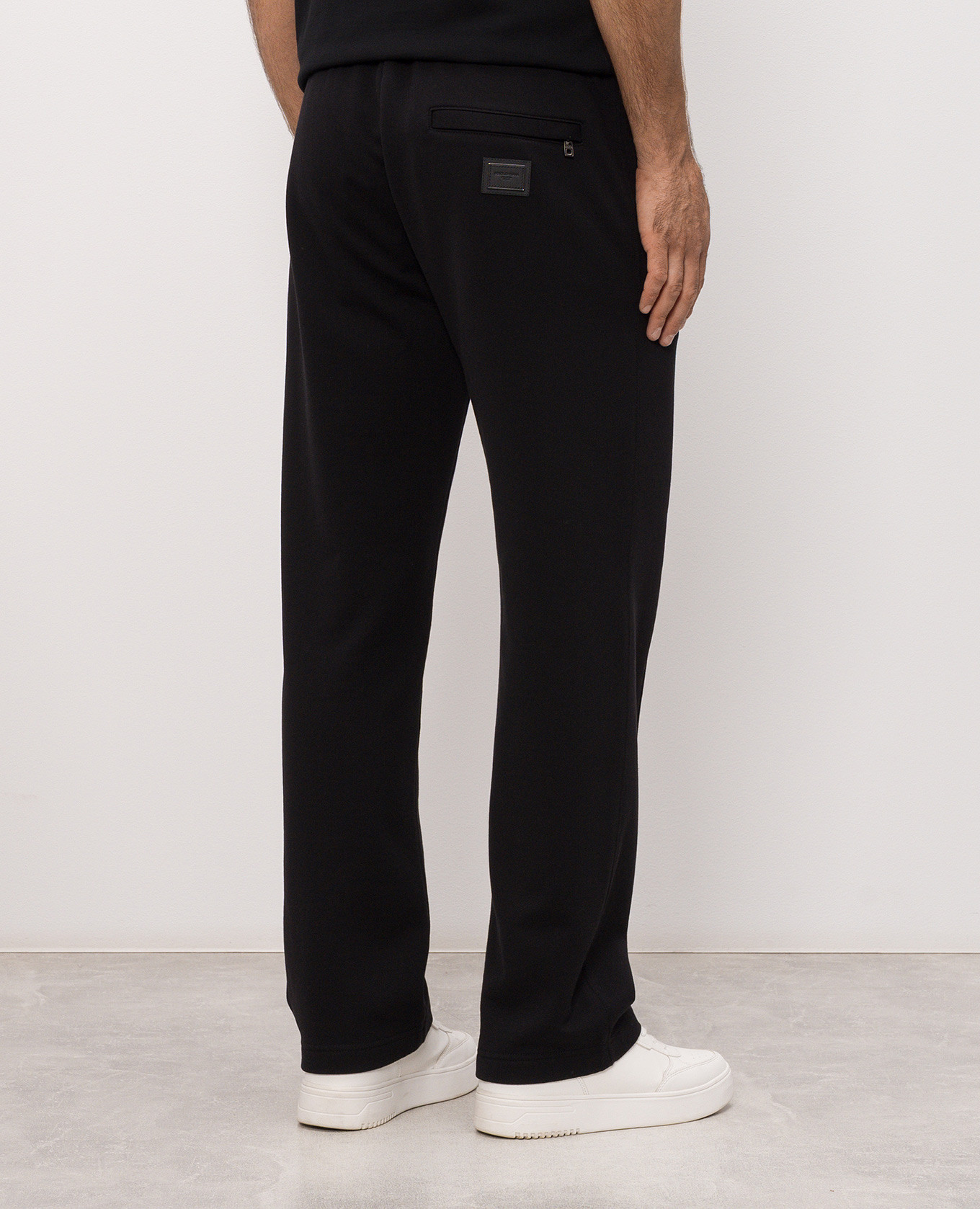 Black sweatpants with logo patch Dolce&Gabbana
Black sweatpants with logo patch Dolce&Gabbana