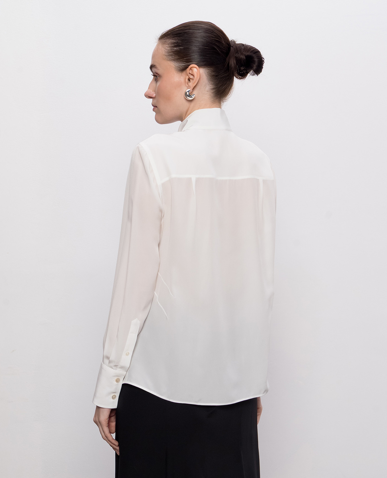Ivory silk blouse Alexander McQueen, Beige
Ivory silk blouse Alexander McQueen, Beige