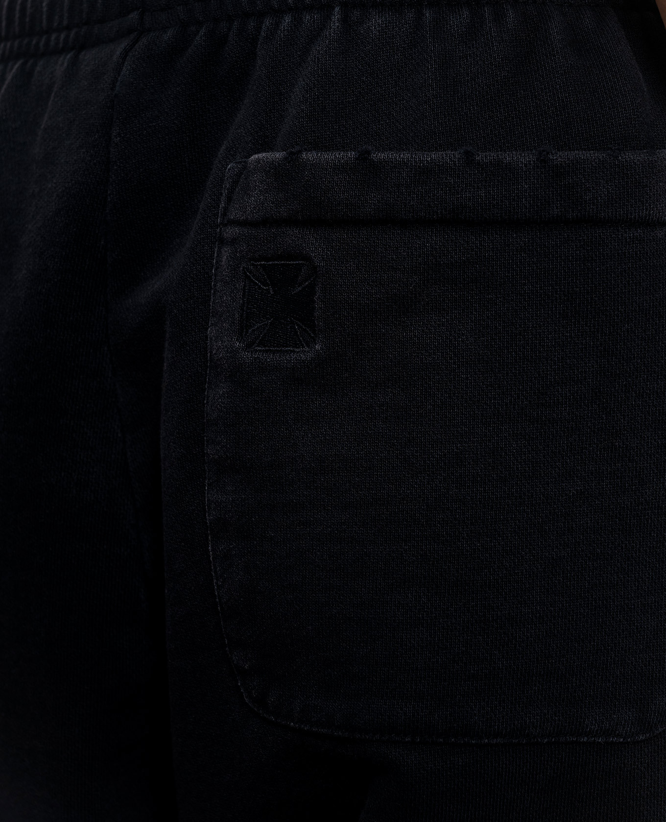 Black sweatpants with branded embroidery Vetements
Black sweatpants with branded embroidery Vetements