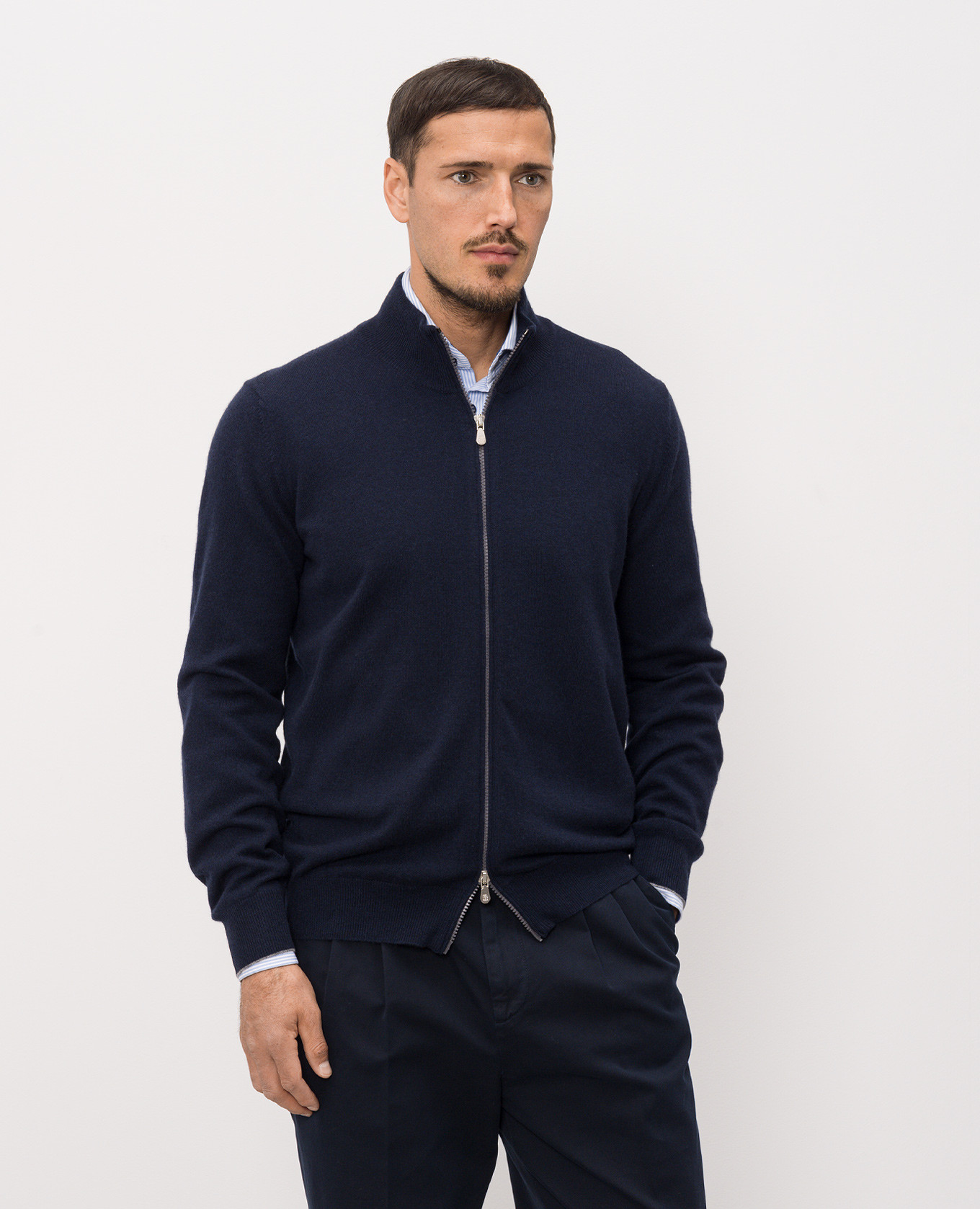 Blue cashmere cardigan Brunello Cucinelli
Blue cashmere cardigan Brunello Cucinelli