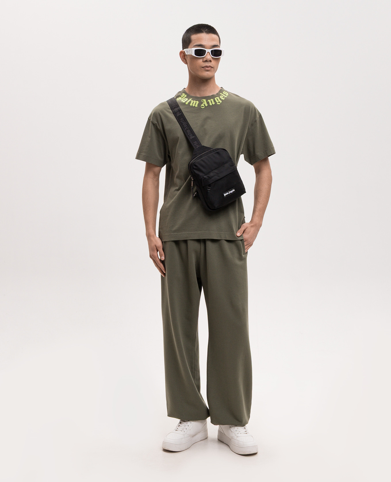 Khaki T-shirt with logo print Palm Angels
Khaki T-shirt with logo print Palm Angels