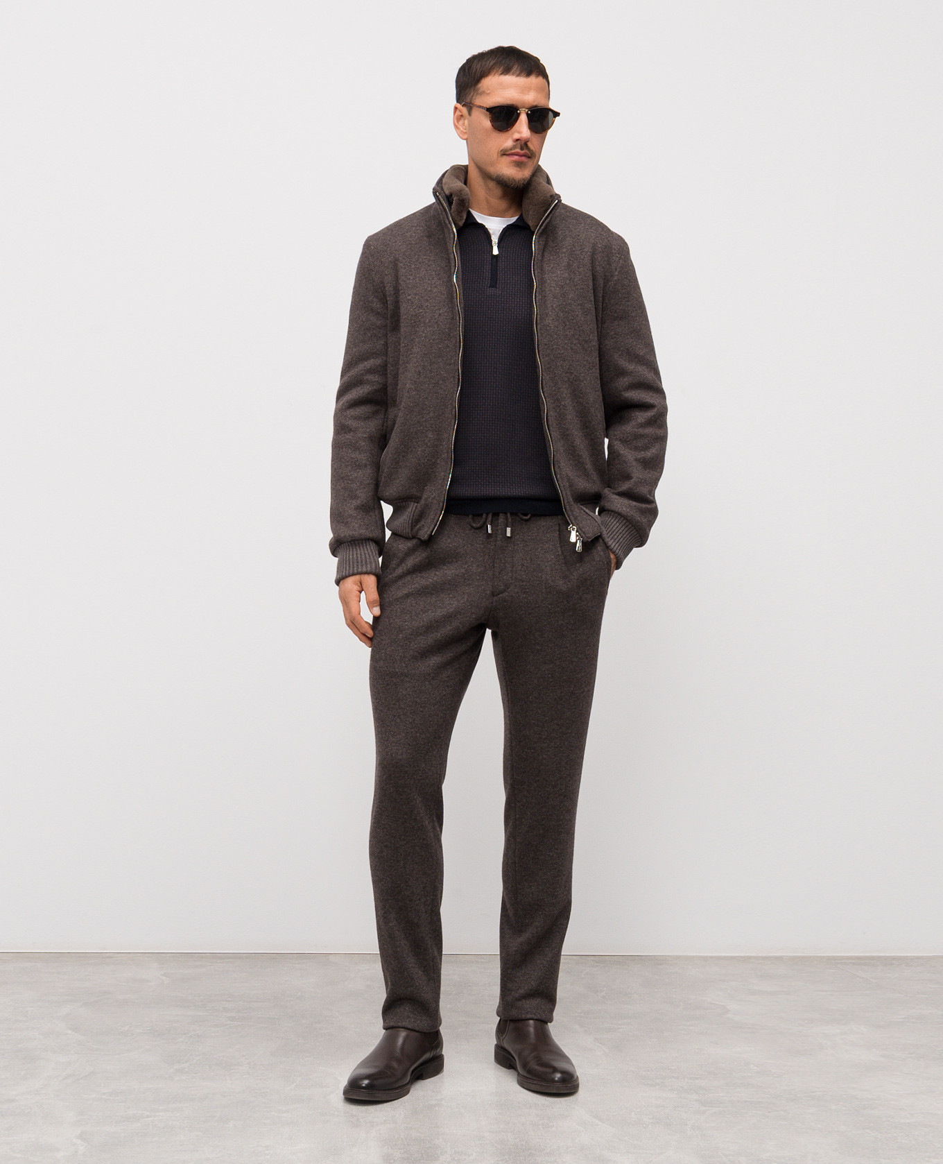 Blue wool and silk polo shirt with logo Enrico Mandelli
Blue wool and silk polo shirt with logo Enrico Mandelli