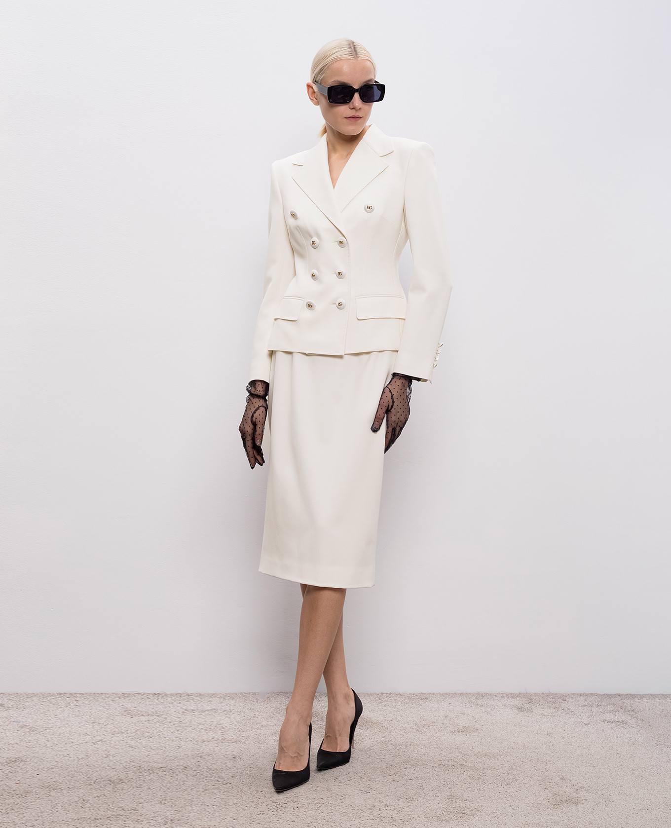 Beige double-breasted wool jacket Dolce&Gabbana
Beige double-breasted wool jacket Dolce&Gabbana