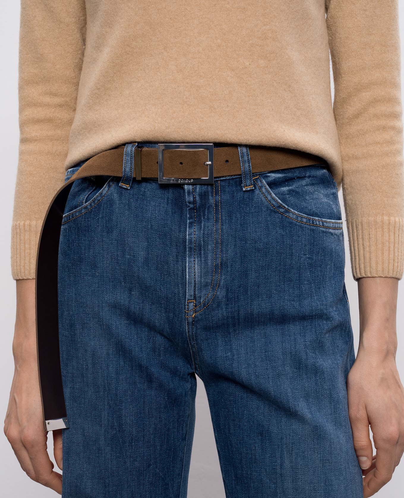 Brown suede belt with logo engraving Dondup
Brown suede belt with logo engraving Dondup