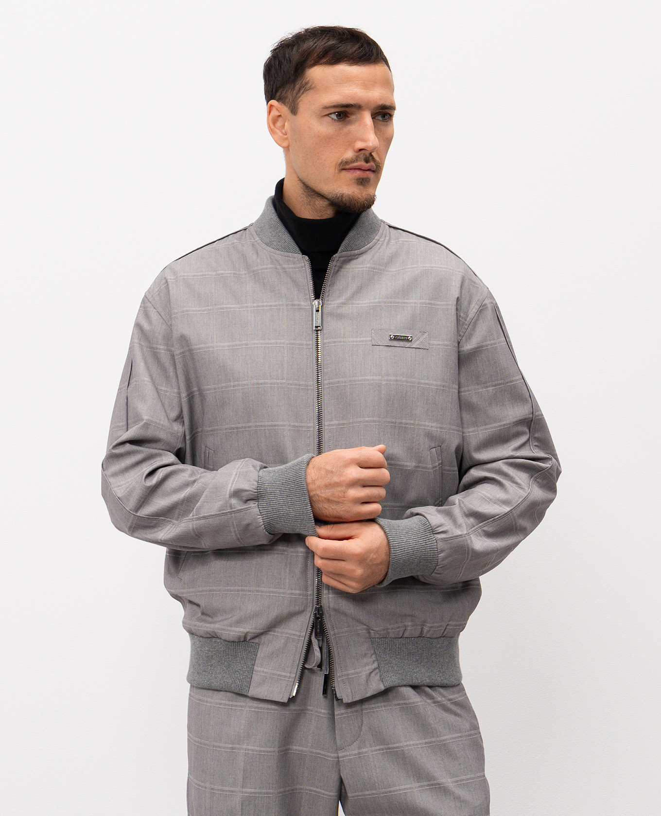 Gray checkered bomber jacket Iceberg, Grey
Gray checkered bomber jacket Iceberg, Grey