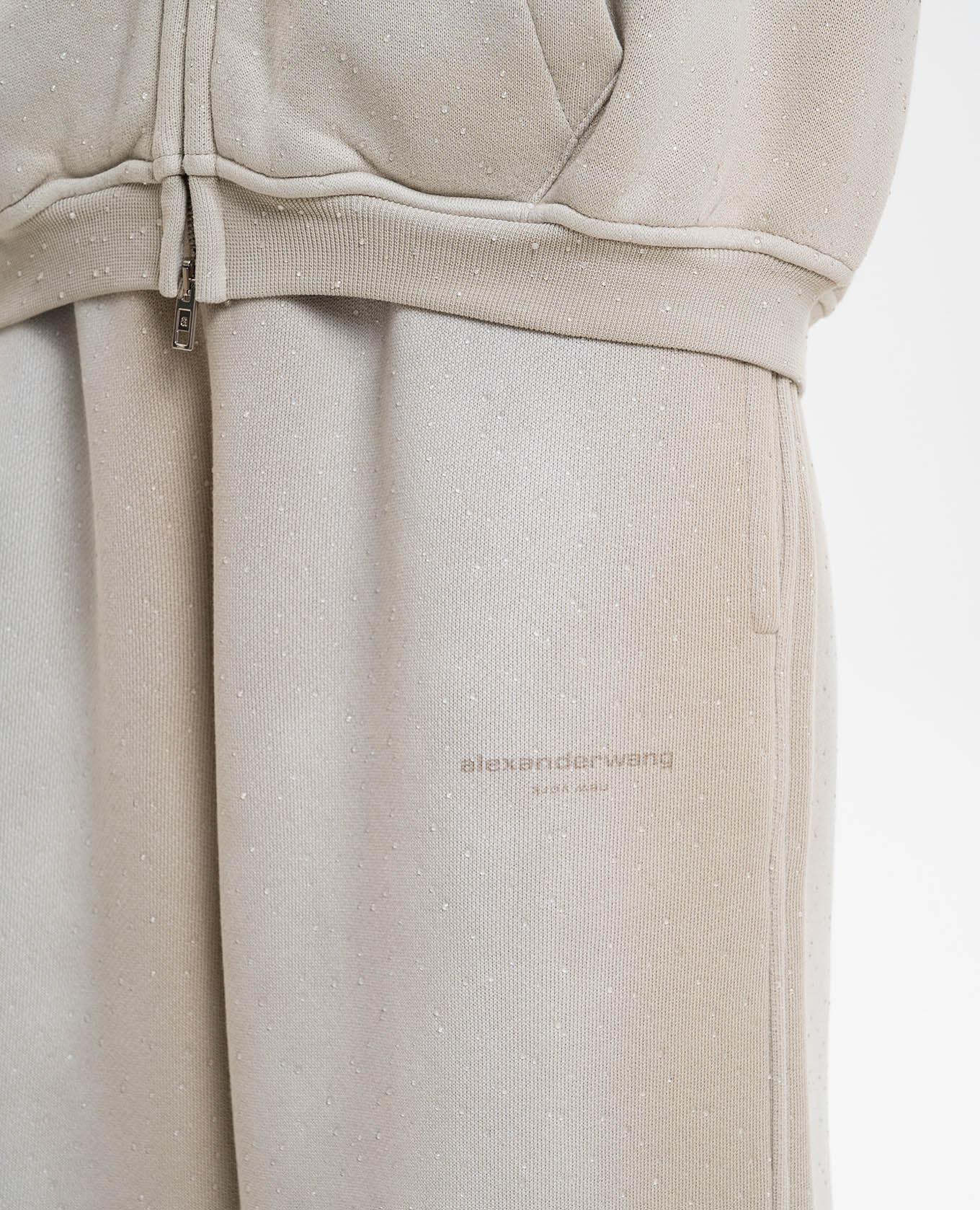 Beige insulated sweatpants with a distressed effect Alexander Wang
Beige insulated sweatpants with a distressed effect Alexander Wang