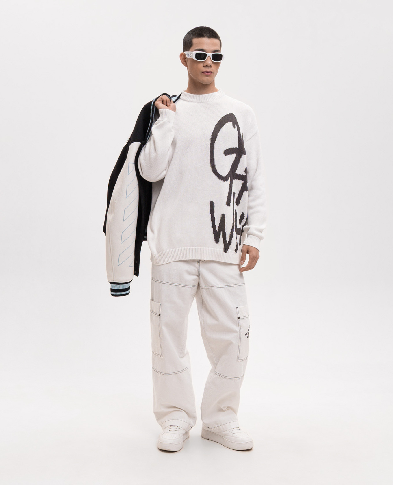White sweater with logo pattern Off-White
White sweater with logo pattern Off-White