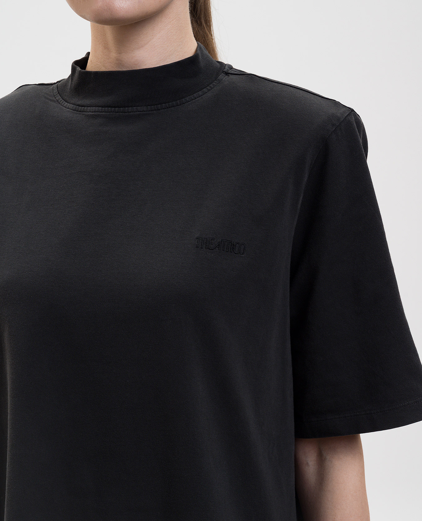 Black T-shirt with embroidered logo The Attico
Black T-shirt with embroidered logo The Attico