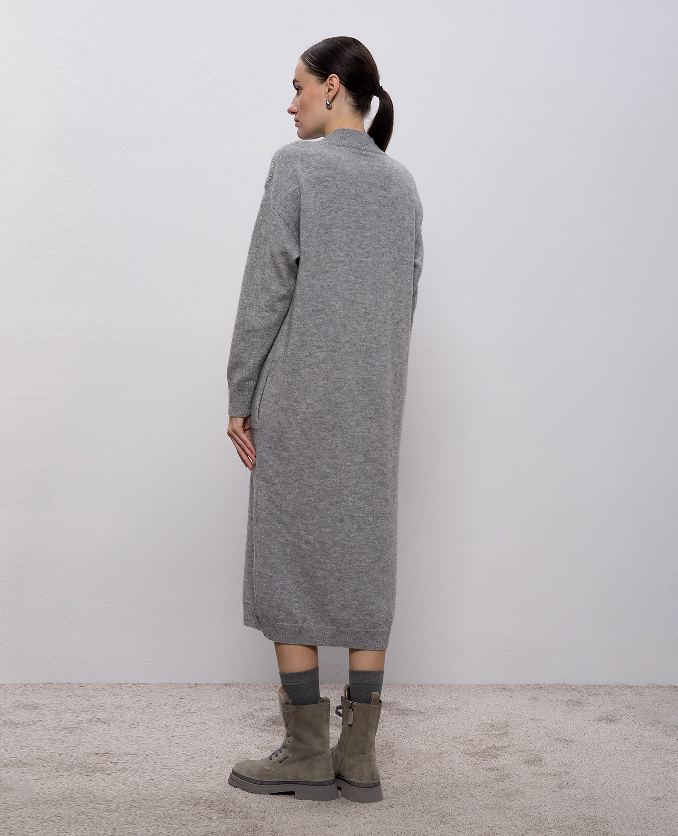 Gray wool, silk and cashmere dress with monil chain Peserico, Grey
Gray wool, silk and cashmere dress with monil chain Peserico, Grey