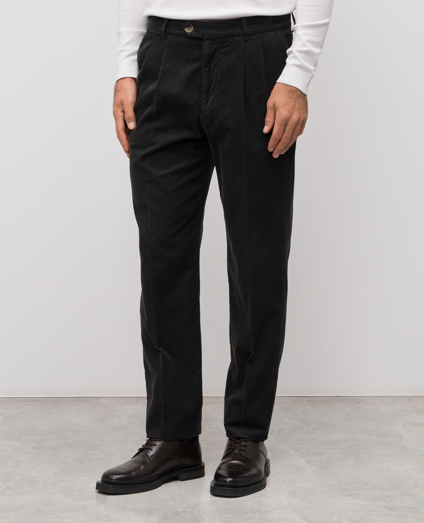 Brown corduroy pants Brunello Cucinelli
Brown corduroy pants Brunello Cucinelli