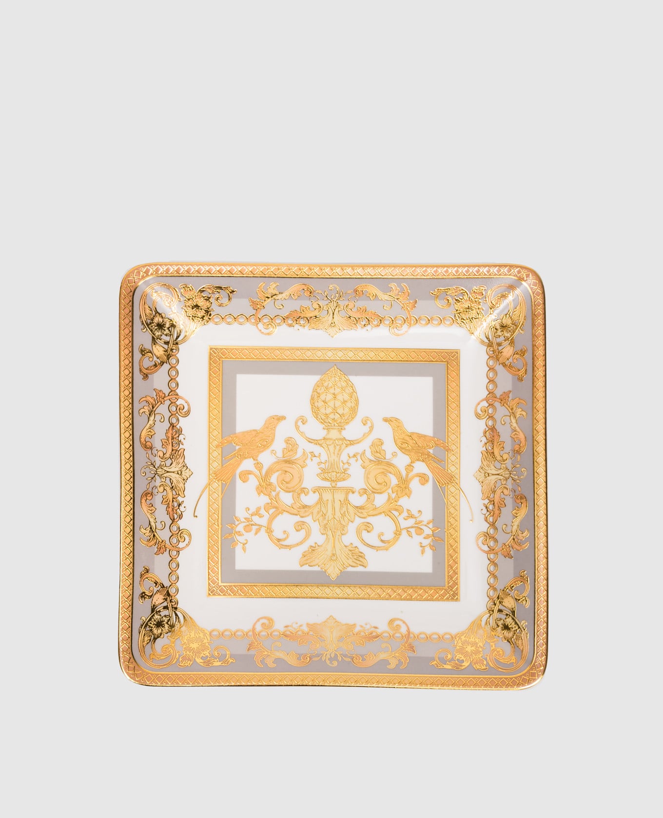 Porcelain plate Minevra Baci Milano, Golden
Porcelain plate Minevra Baci Milano, Golden