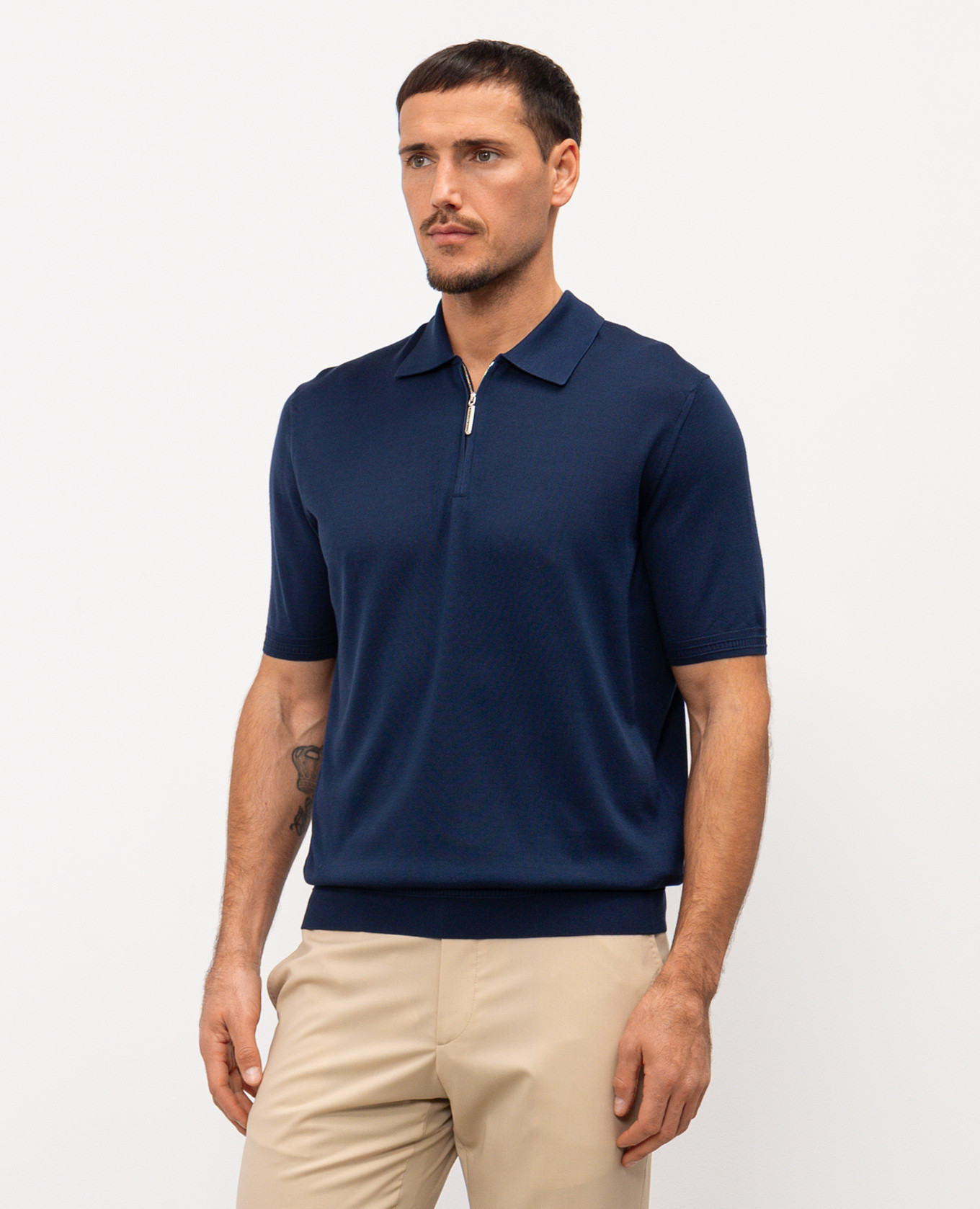 Blue silk polo shirt with embroidered monogram logo Stefano Ricci
Blue silk polo shirt with embroidered monogram logo Stefano Ricci