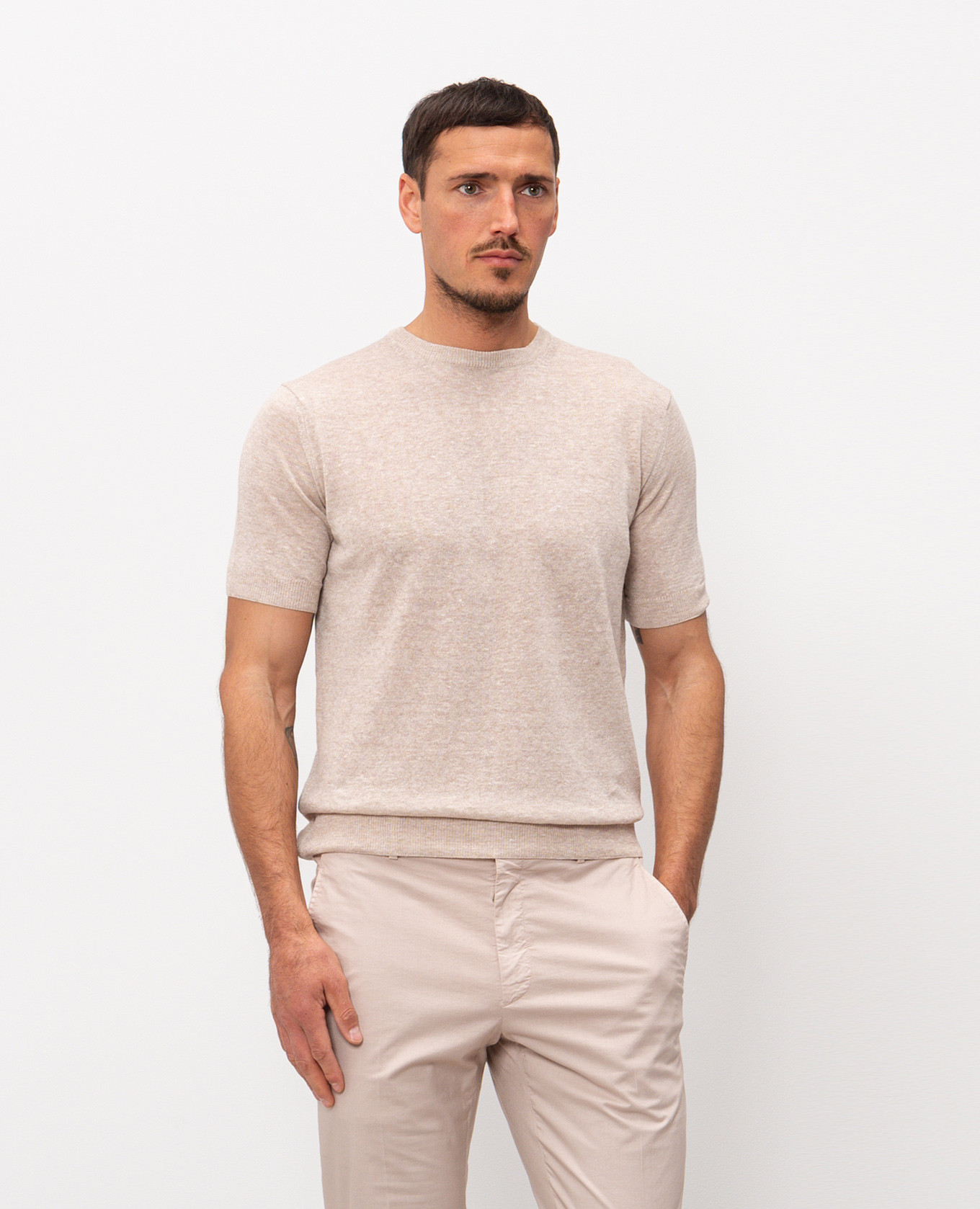 Beige linen t-shirt Cashmere&Whiskey
Beige linen t-shirt Cashmere&Whiskey