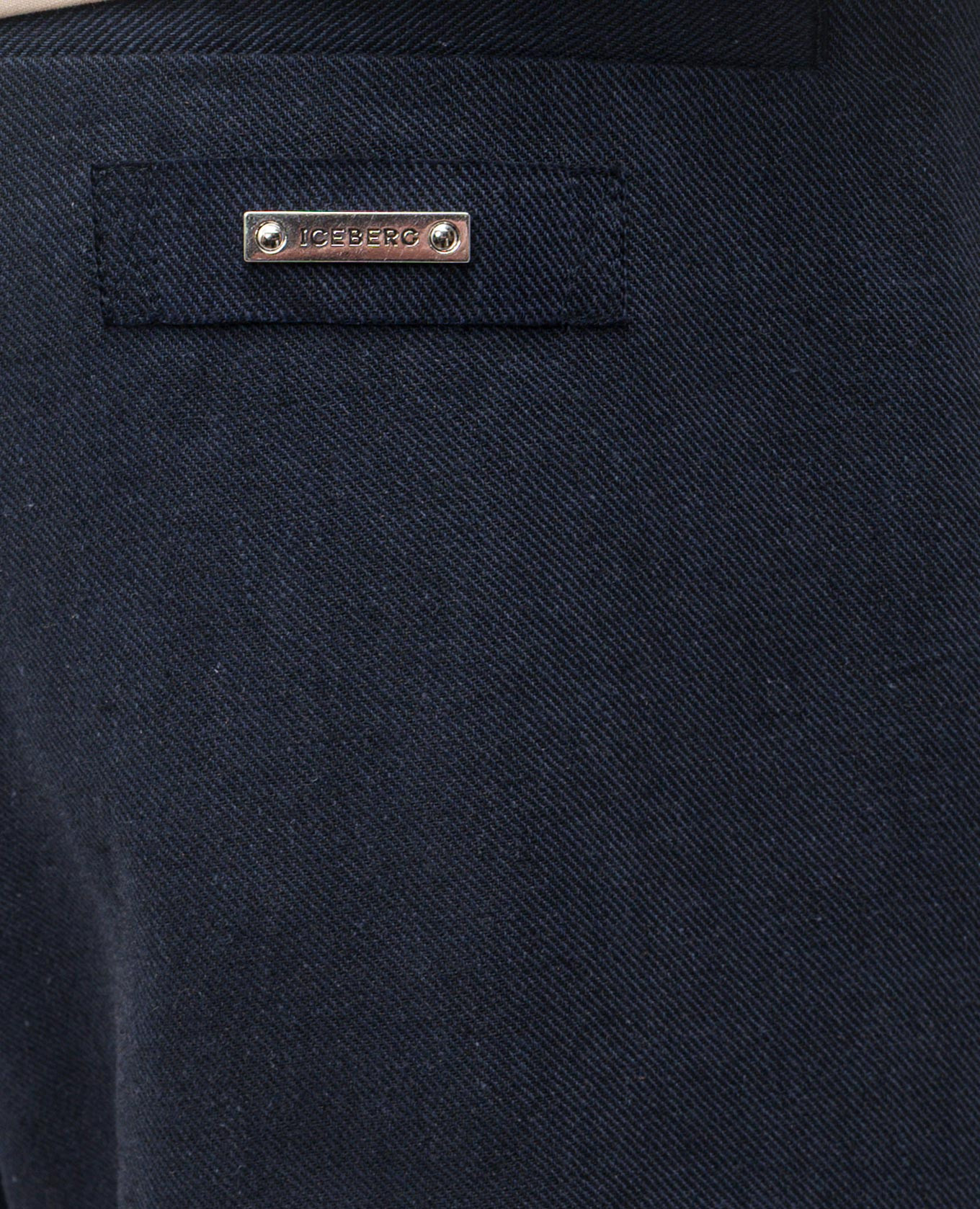 Blue linen pants with logo Iceberg
Blue linen pants with logo Iceberg
