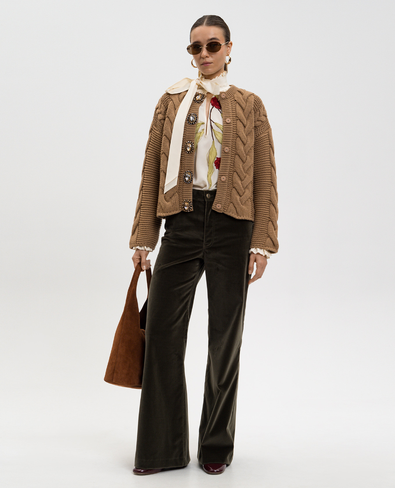 Brown Portrait cardigan with wool and cashmere La DoubleJ
Brown Portrait cardigan with wool and cashmere La DoubleJ