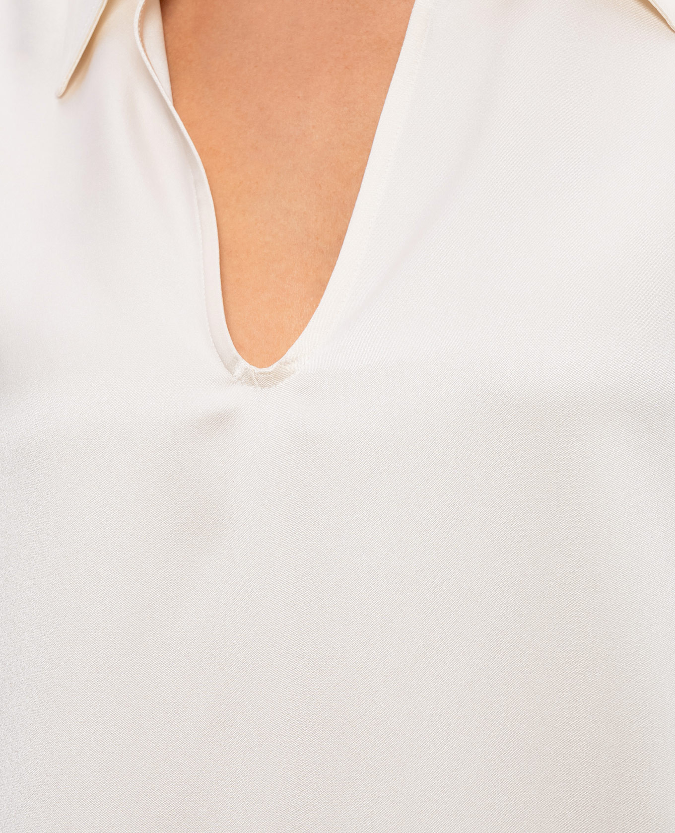 Ivory silk blouse Brunello Cucinelli, Beige
Ivory silk blouse Brunello Cucinelli, Beige