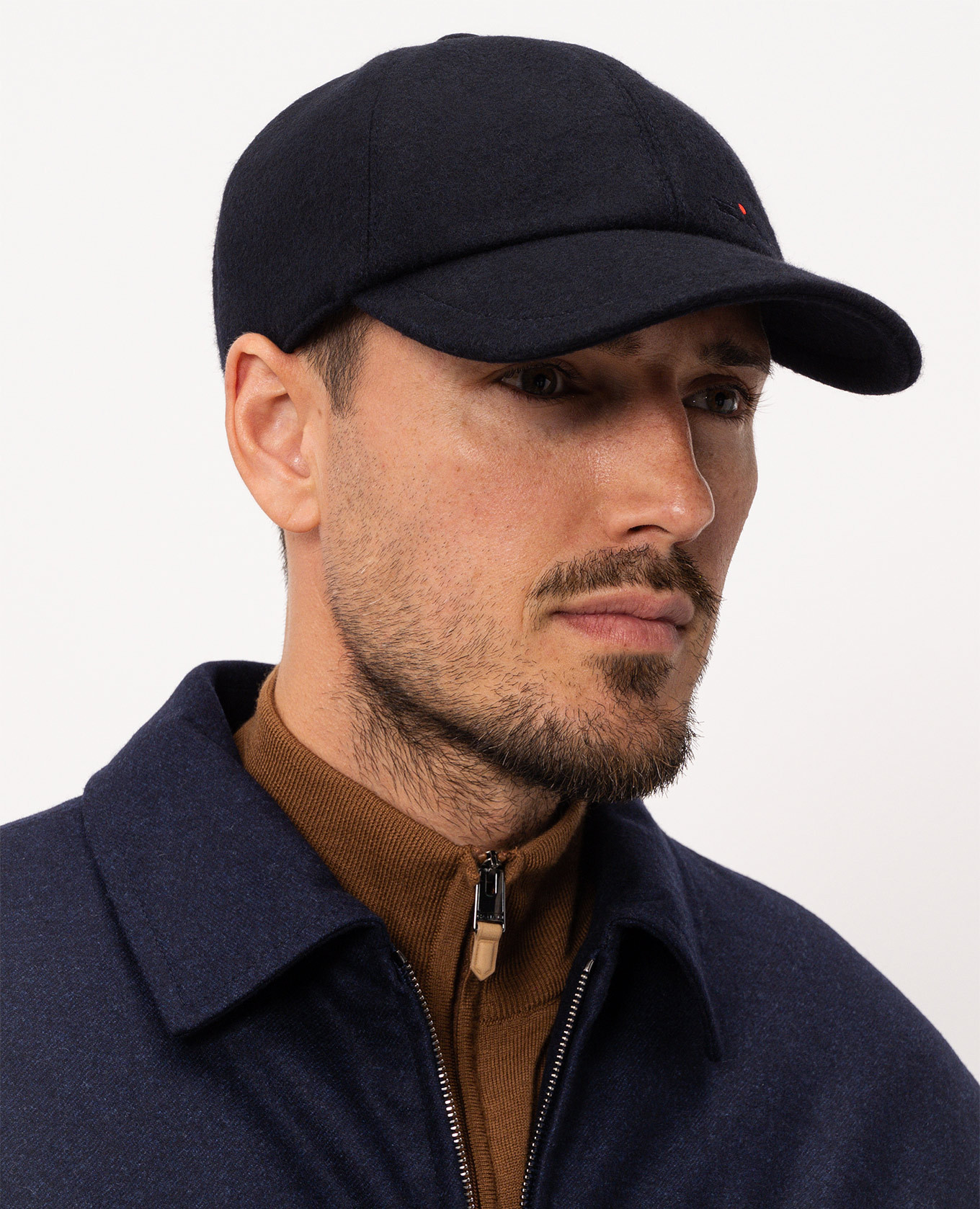 Navy cashmere cap with logo embroidery Kiton, Blue
Navy cashmere cap with logo embroidery Kiton, Blue