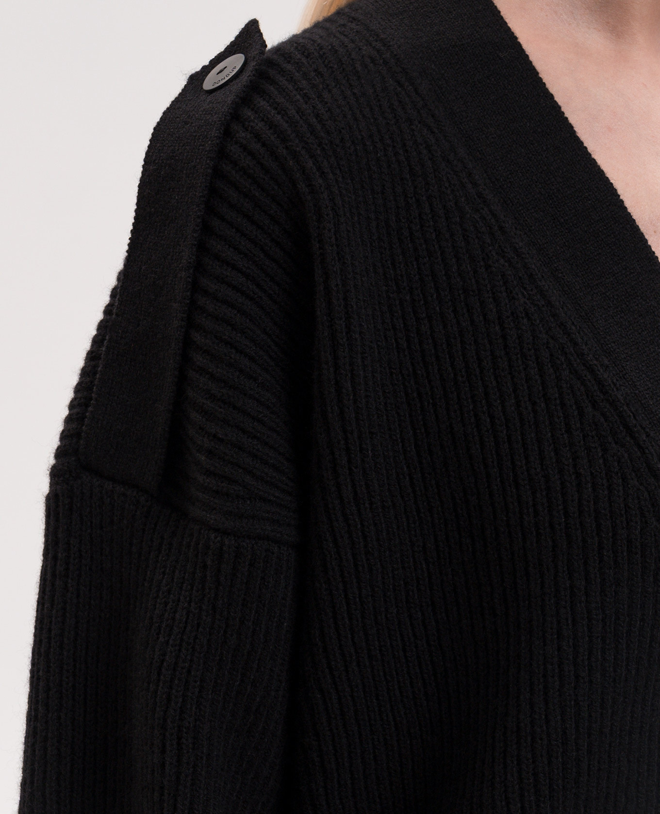 Black wool cardigan Dondup
Black wool cardigan Dondup