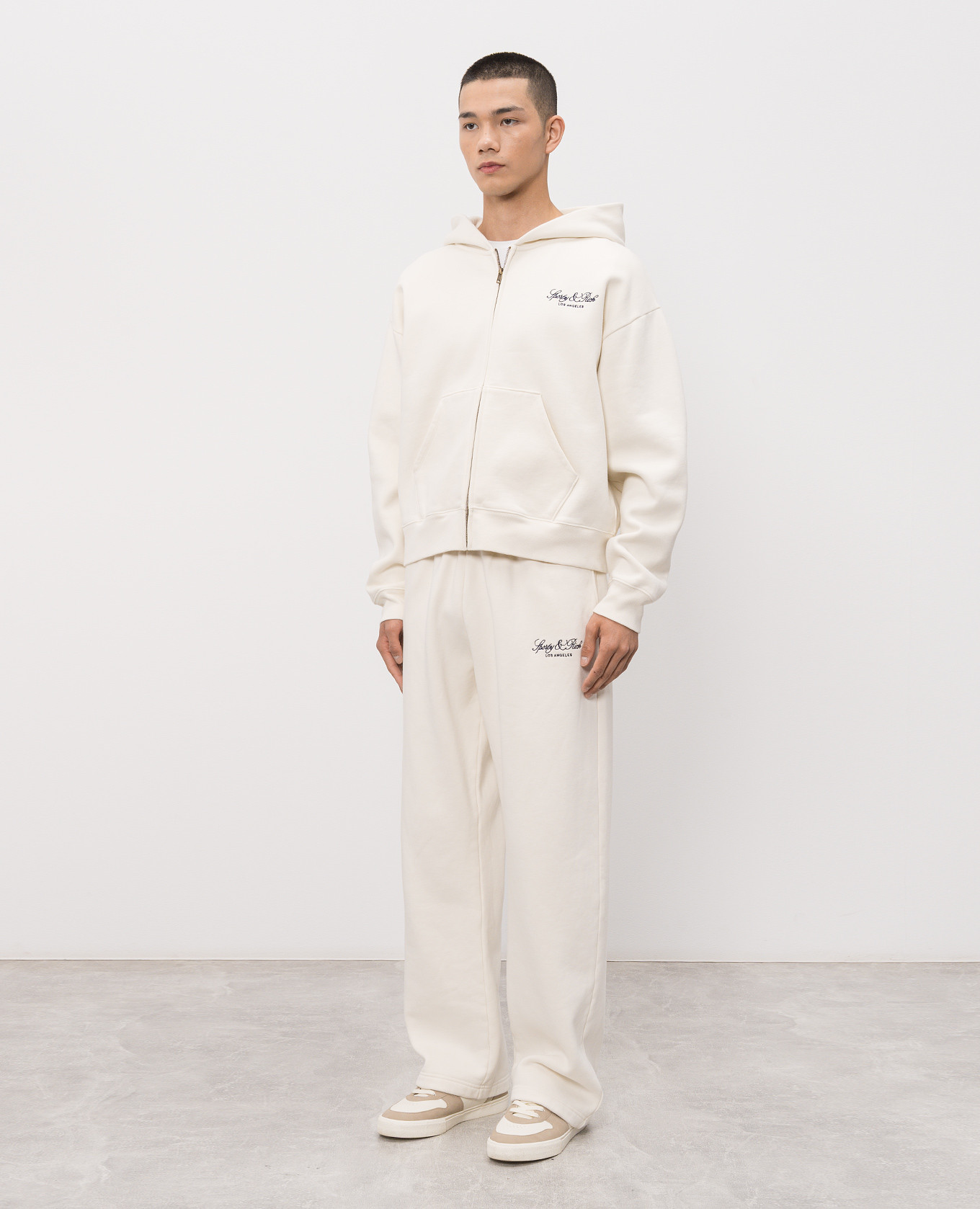 Ivory tracksuit with logo embroidery Sporty & Rich, Beige
Ivory tracksuit with logo embroidery Sporty & Rich, Beige