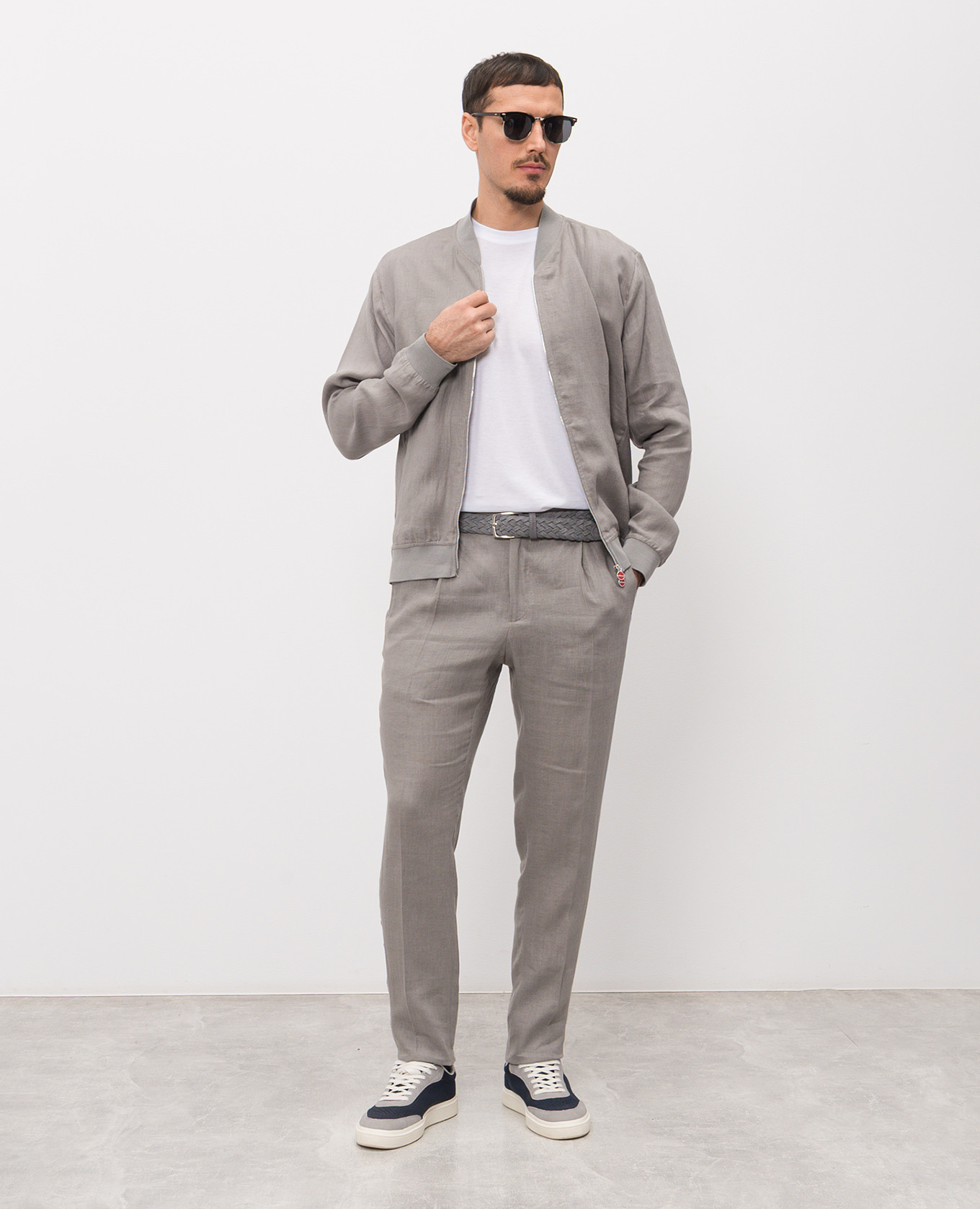Gray linen bomber jacket Kiton, Grey
Gray linen bomber jacket Kiton, Grey