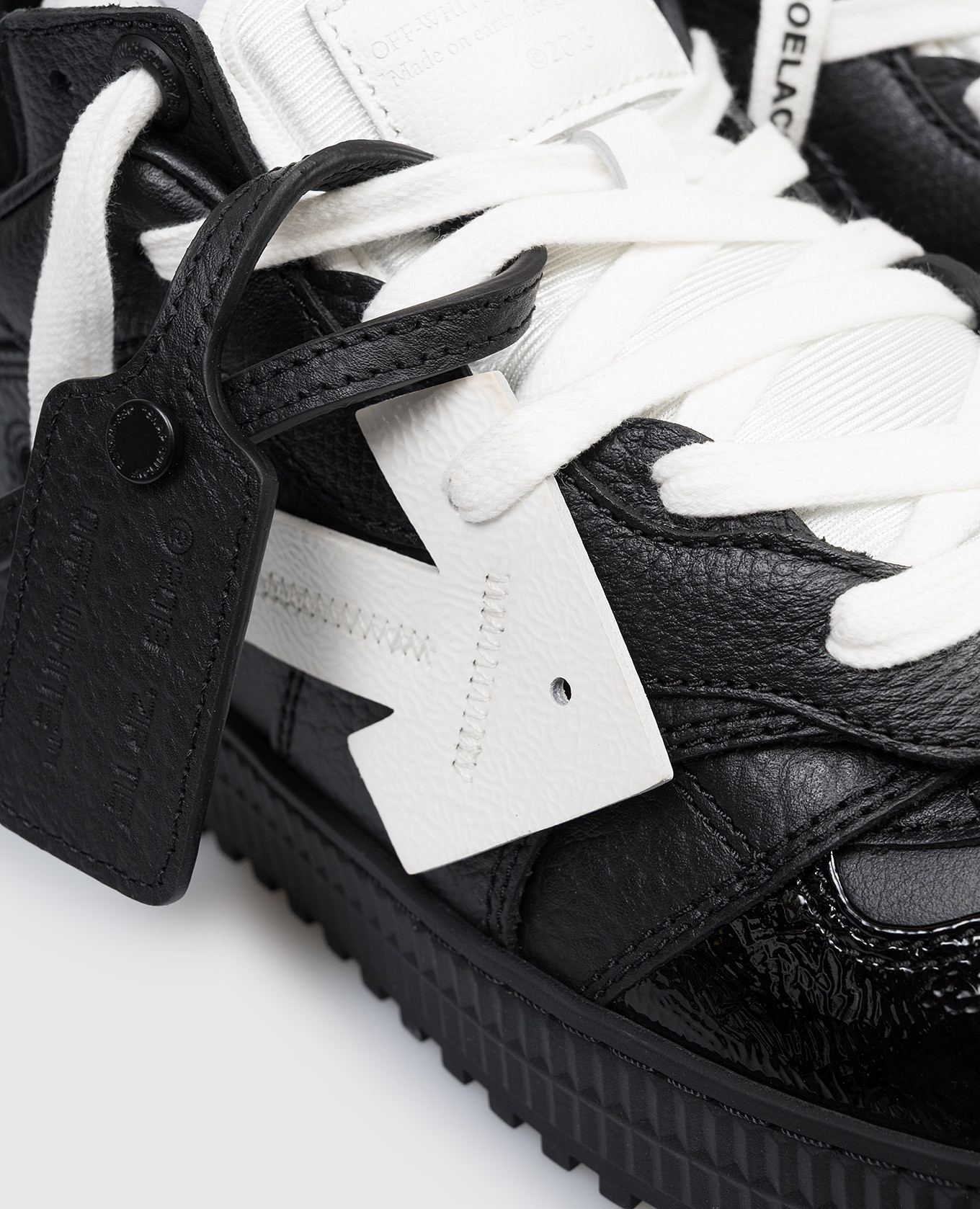 Black leather sneakers 3.0 Floating Arrow Off-White
Black leather sneakers 3.0 Floating Arrow Off-White