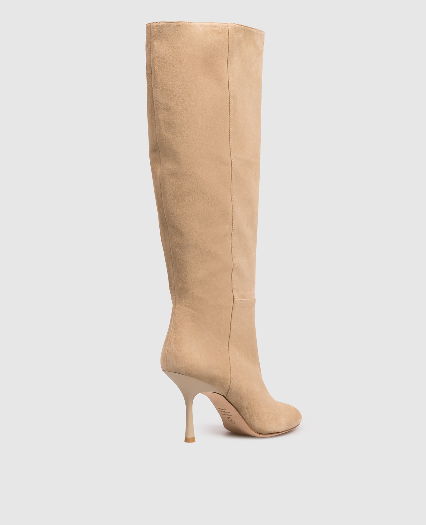 Beige suede boots Stuart Weitzman
Beige suede boots Stuart Weitzman