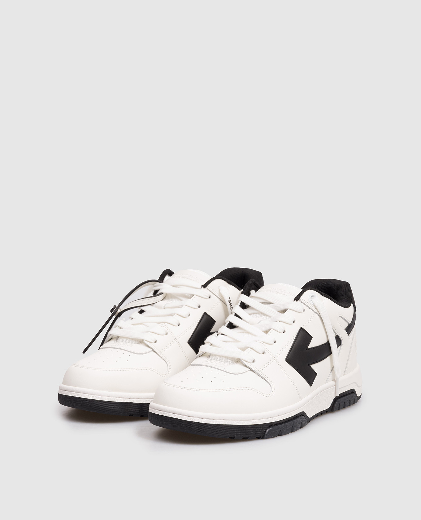 Out Of Office white leather sneakers with emblem Off-White
Out Of Office white leather sneakers with emblem Off-White