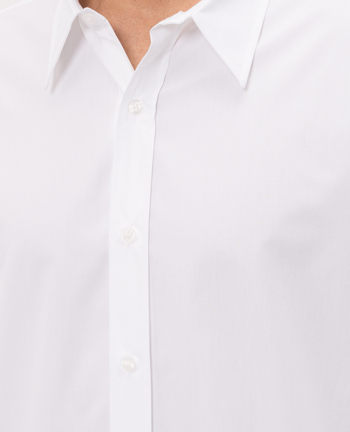White shirt with logo patch Balmain
White shirt with logo patch Balmain