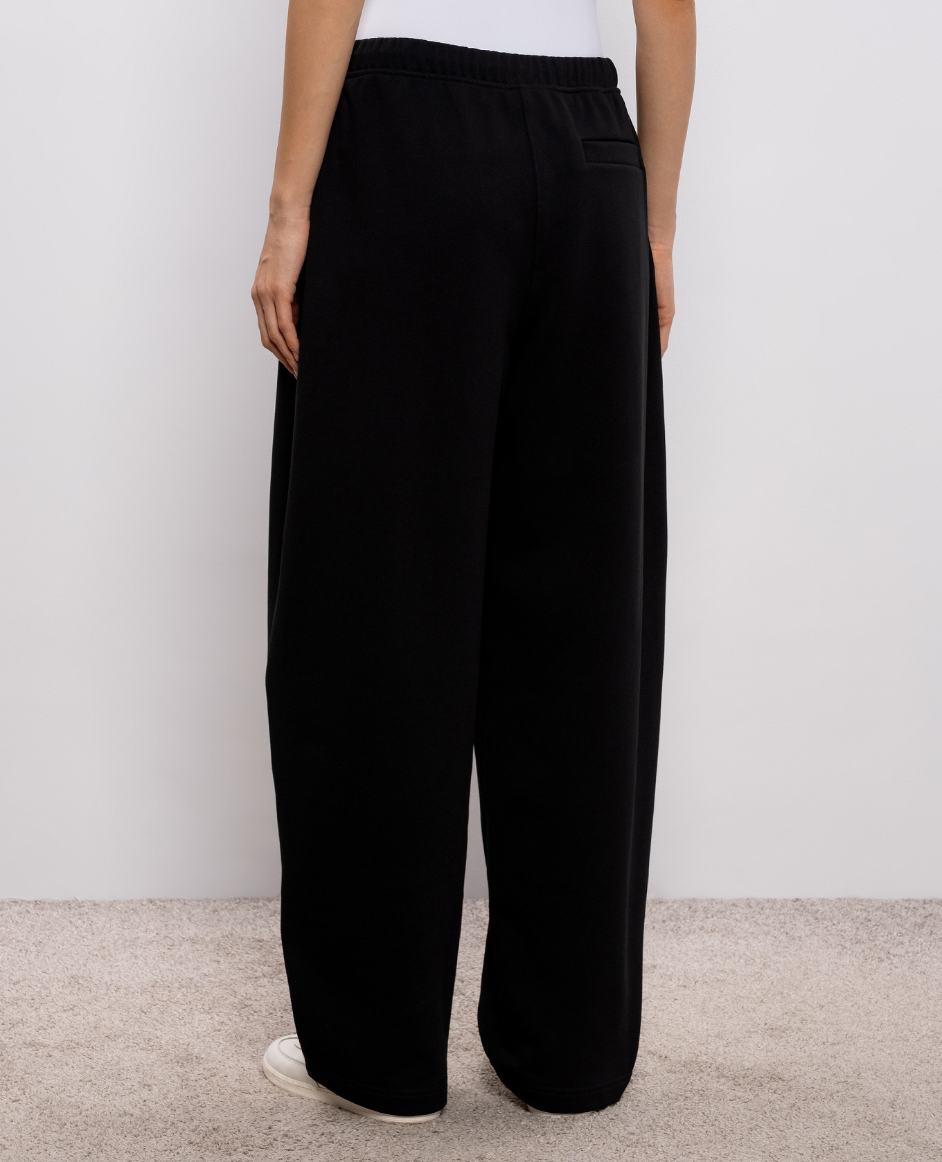 Black sports pants SPDNESPOLA Max Mara Sportmax, White
Black sports pants SPDNESPOLA Max Mara Sportmax, White