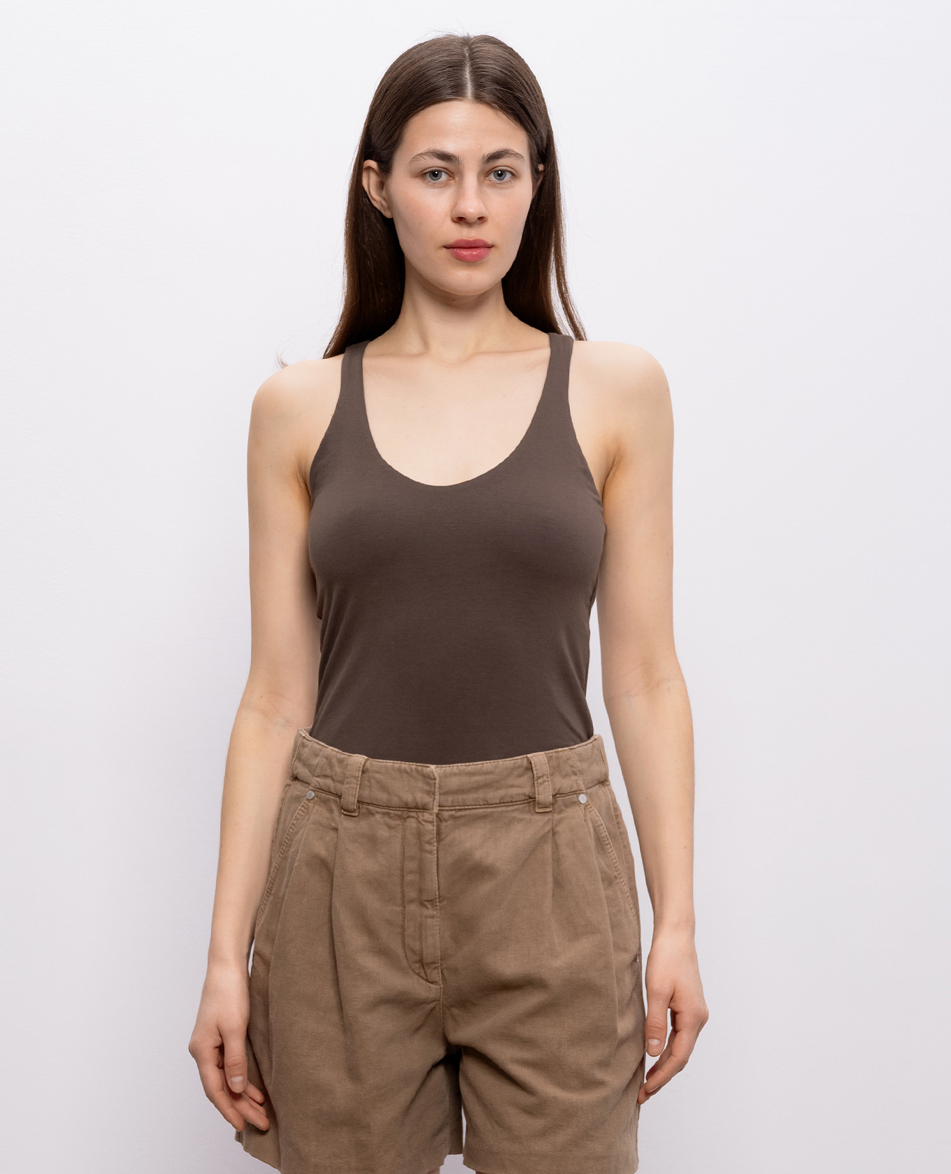 Brown T-shirt with monil chain Brunello Cucinelli
Brown T-shirt with monil chain Brunello Cucinelli