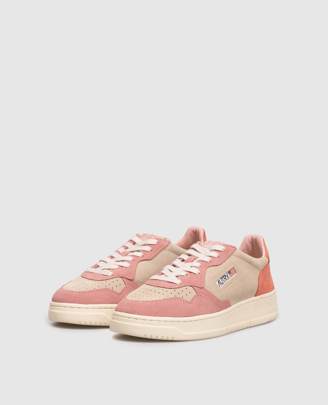 Medalist beige suede sneakers AUTRY
Medalist beige suede sneakers AUTRY
