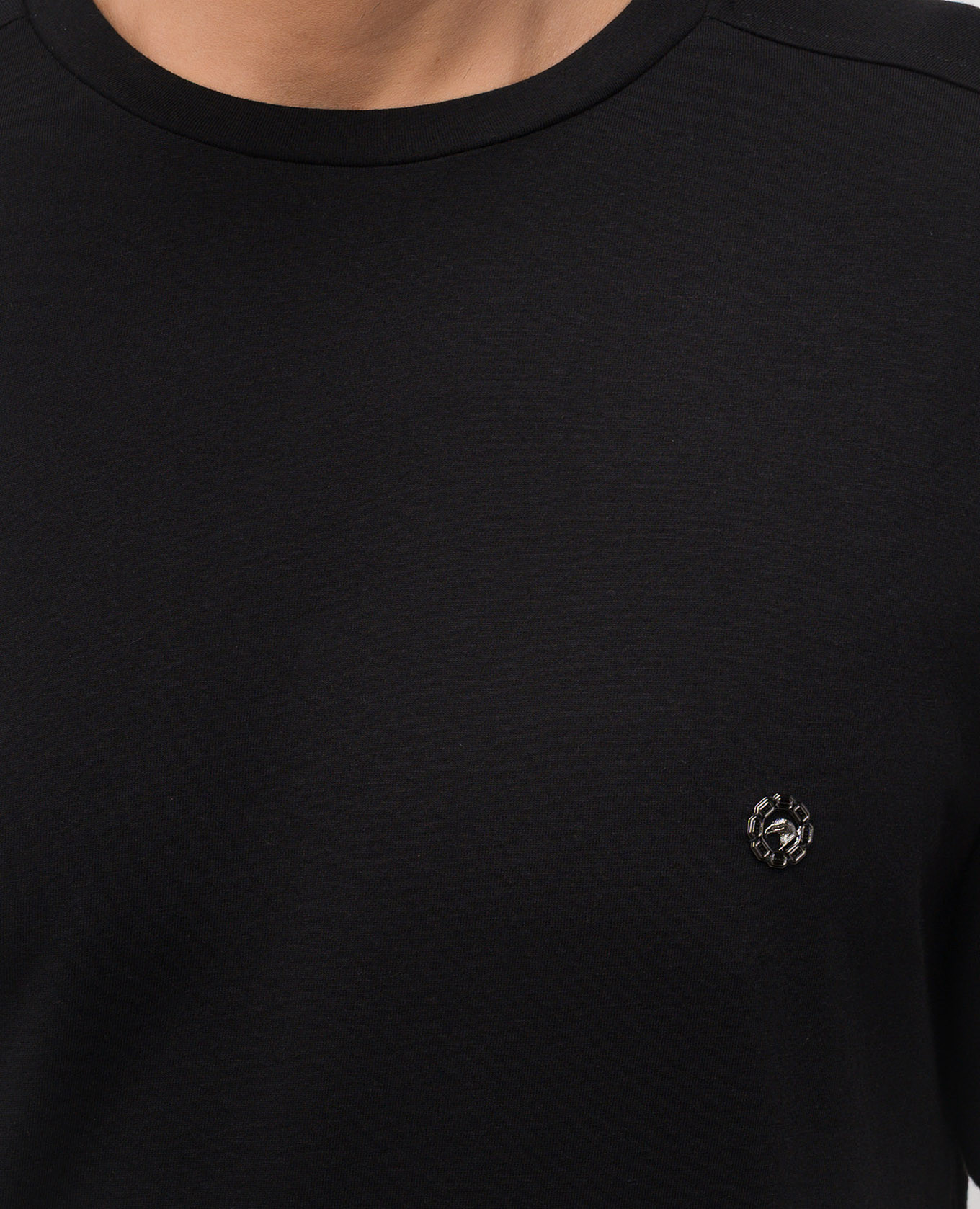 Black T-shirt with emblem Stefano Ricci
Black T-shirt with emblem Stefano Ricci