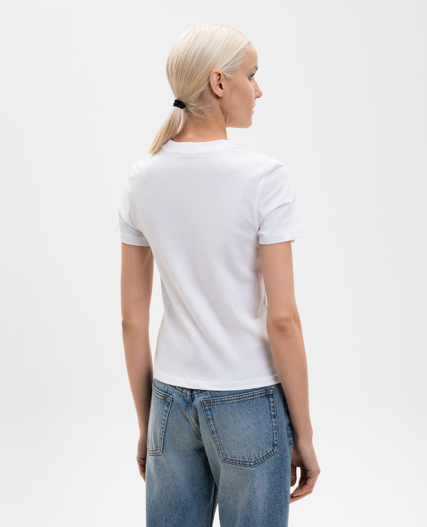 White T-shirt with embroidered emblem Ami Paris
White T-shirt with embroidered emblem Ami Paris