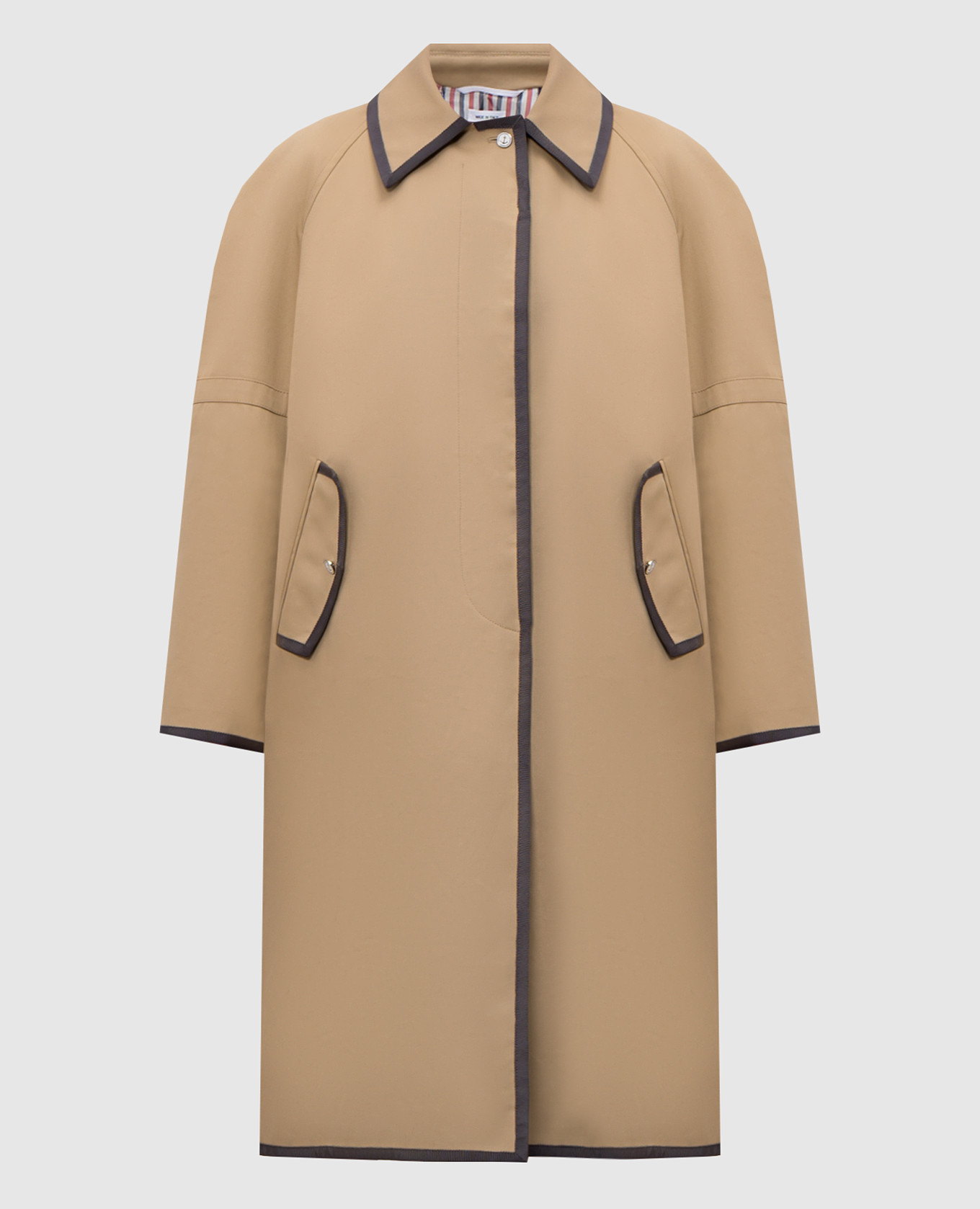 Beige raincoat Thom Browne
Beige raincoat Thom Browne