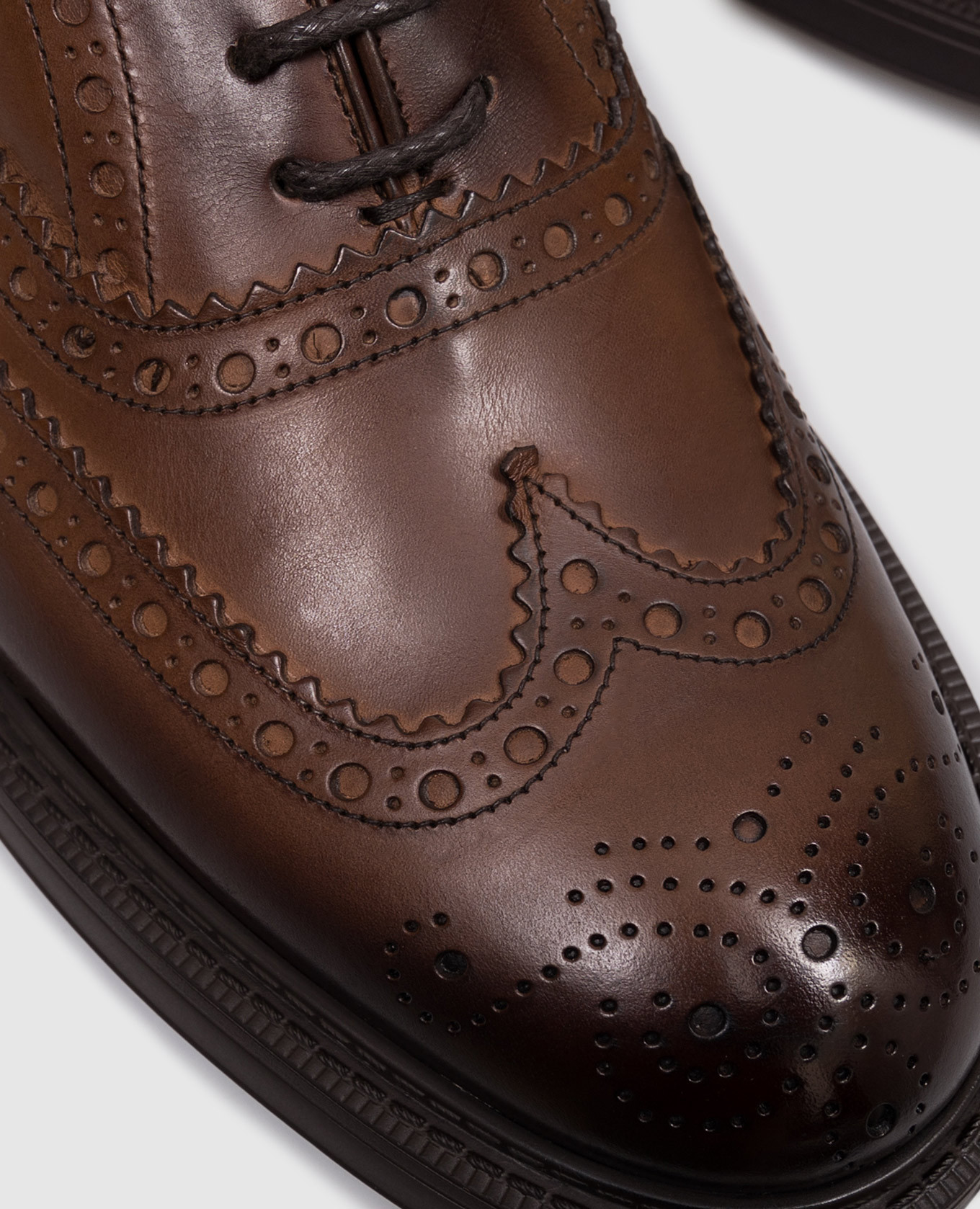 Brown leather brogues with gradient effect Doucal's
Brown leather brogues with gradient effect Doucal's
