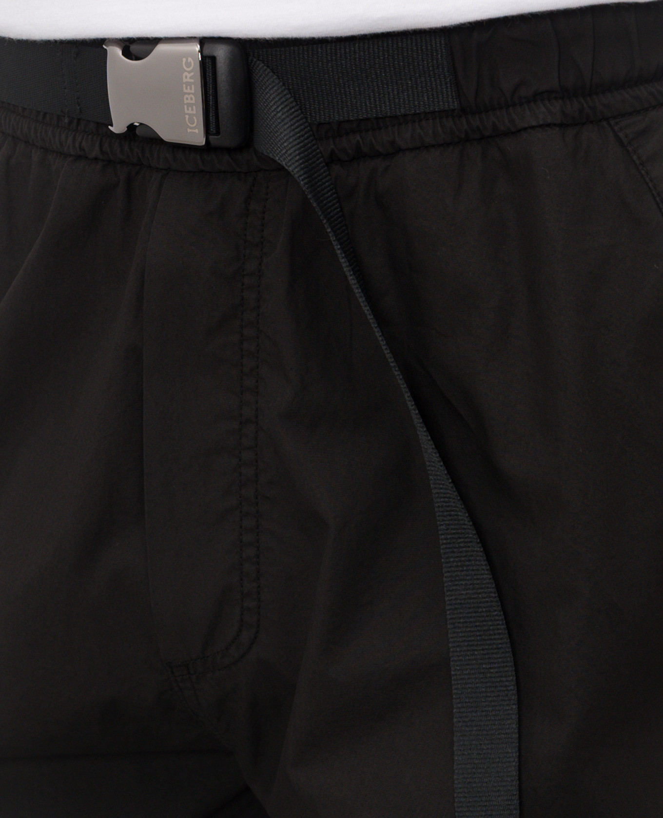 Black cargo pants with belt Iceberg
Black cargo pants with belt Iceberg