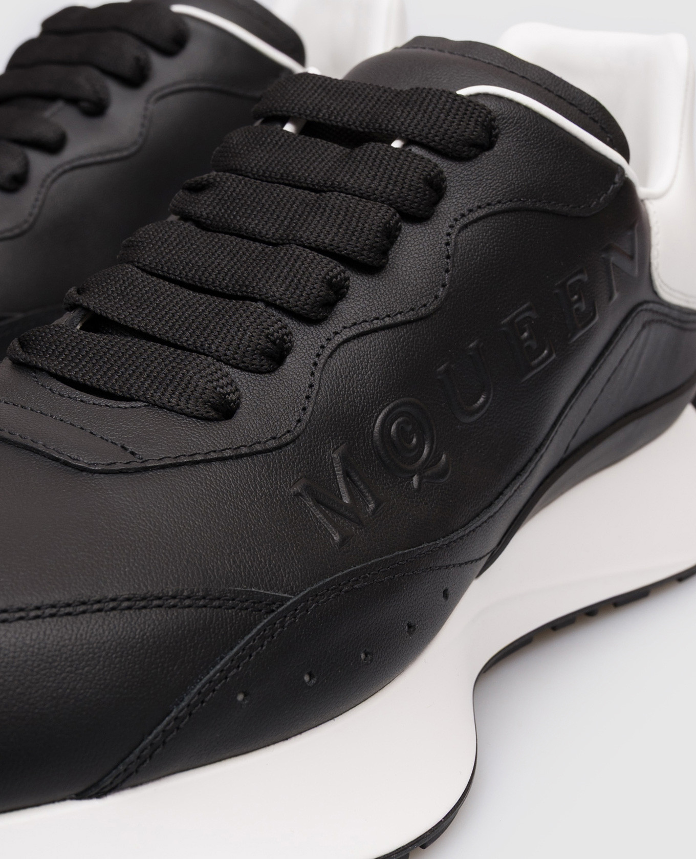 Black leather Sprint Runner sneakers Alexander McQueen
Black leather Sprint Runner sneakers Alexander McQueen