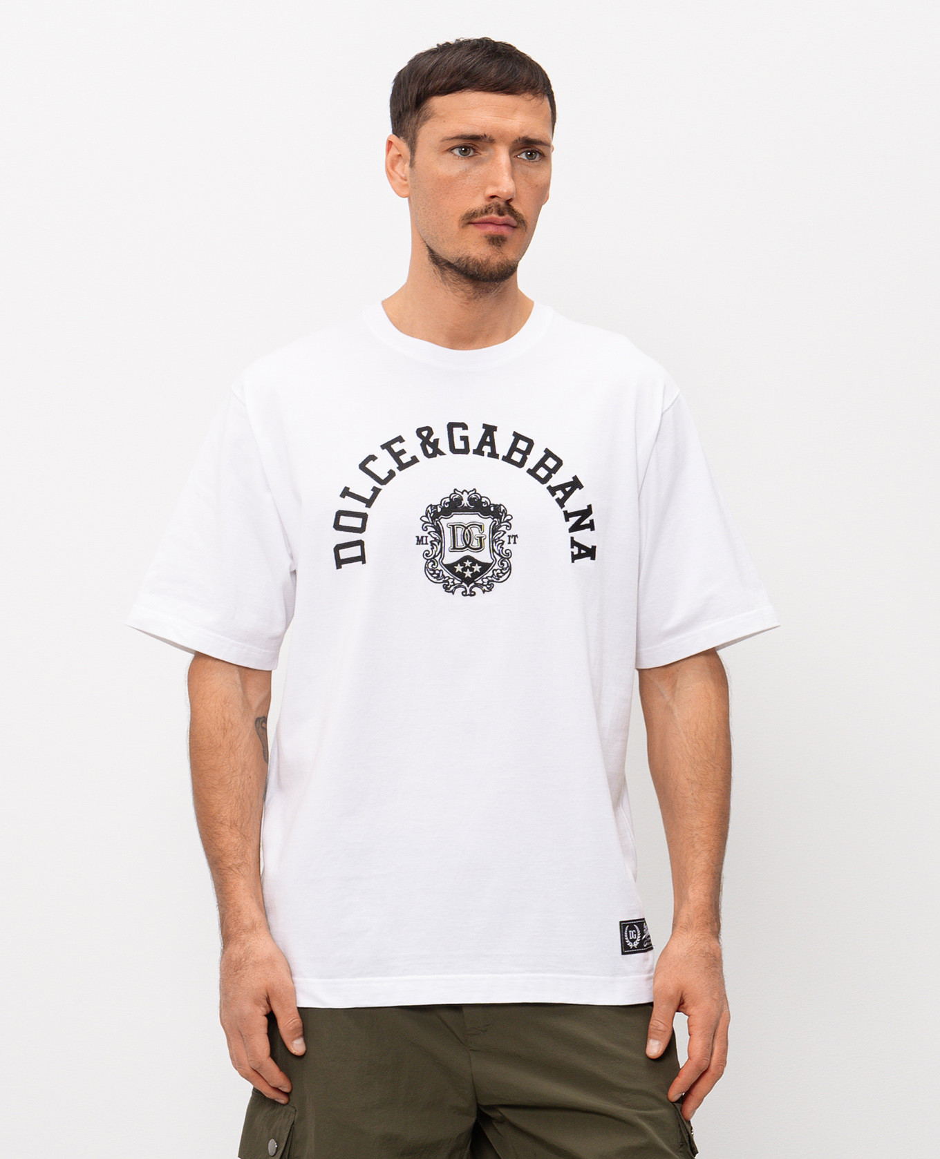 White T-shirt with contrast logo embroidery Dolce&Gabbana
White T-shirt with contrast logo embroidery Dolce&Gabbana