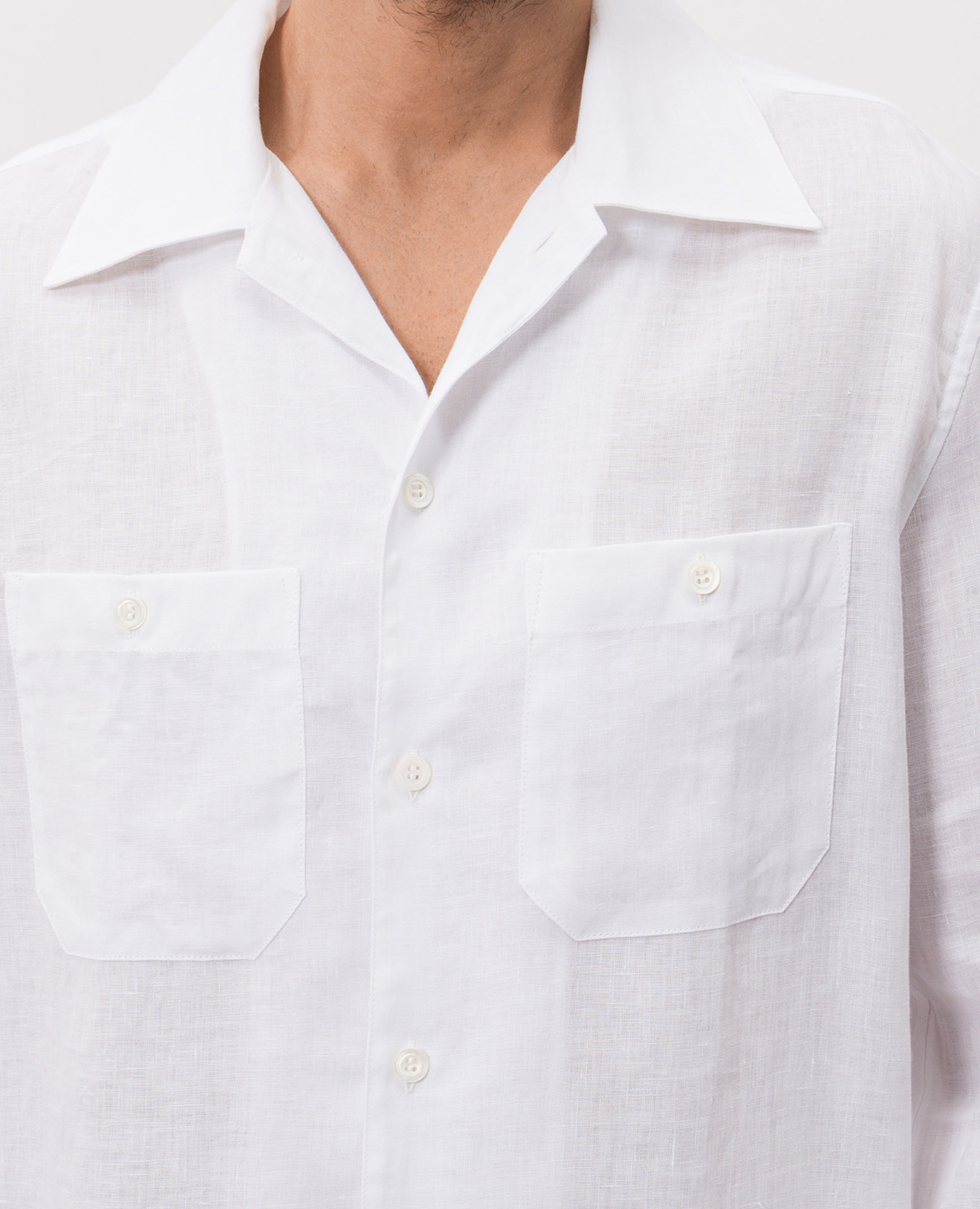 White linen shirt Brunello Cucinelli
White linen shirt Brunello Cucinelli